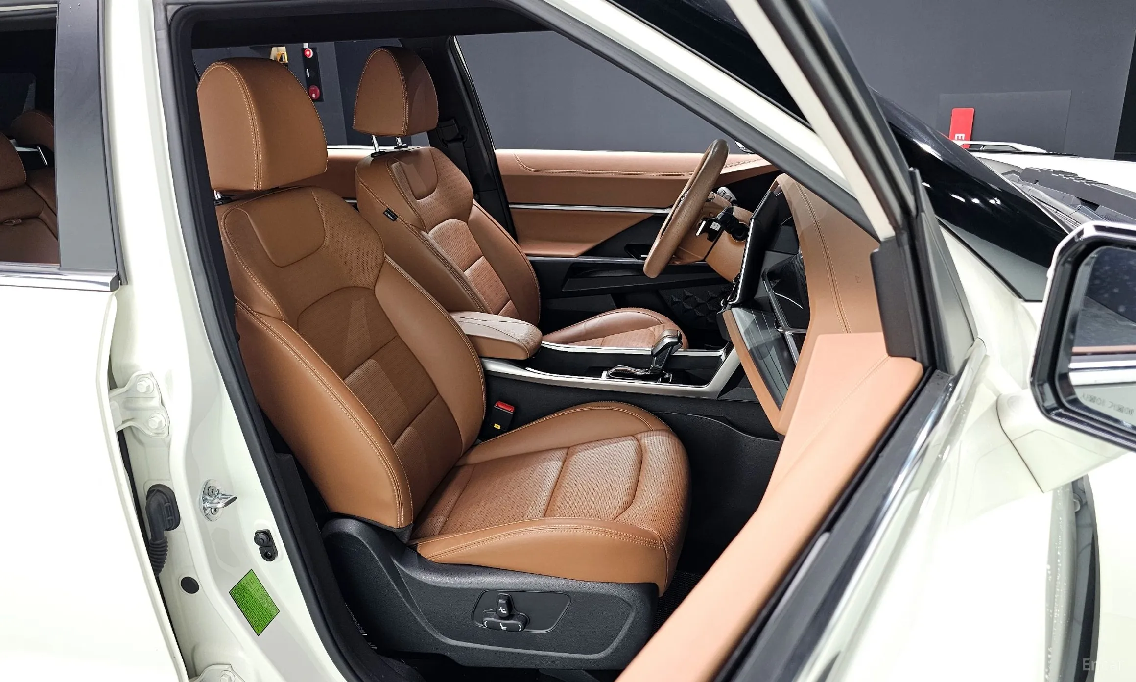 KG Mobility (SsangYong) Torres превью 10