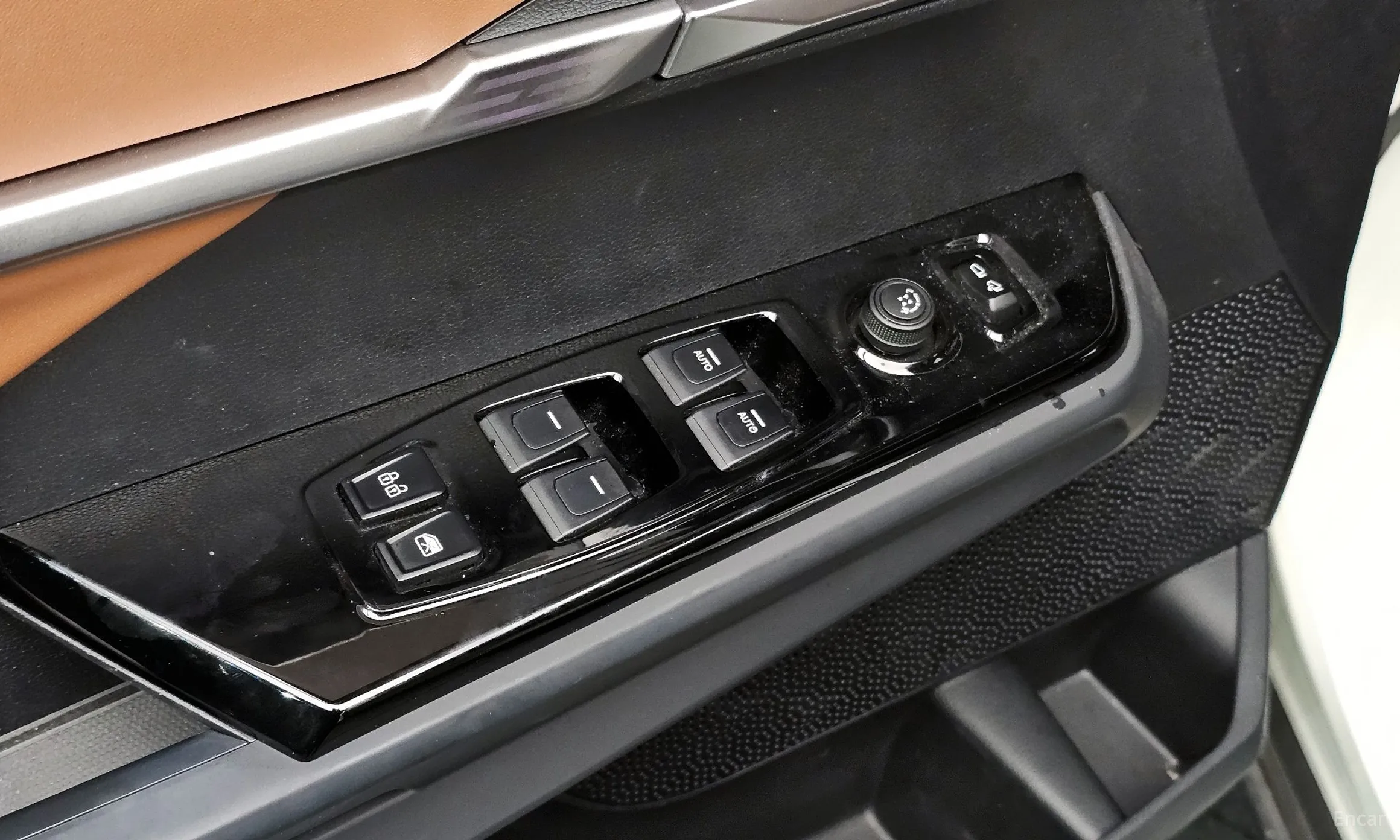 KG Mobility (SsangYong) Torres превью 17