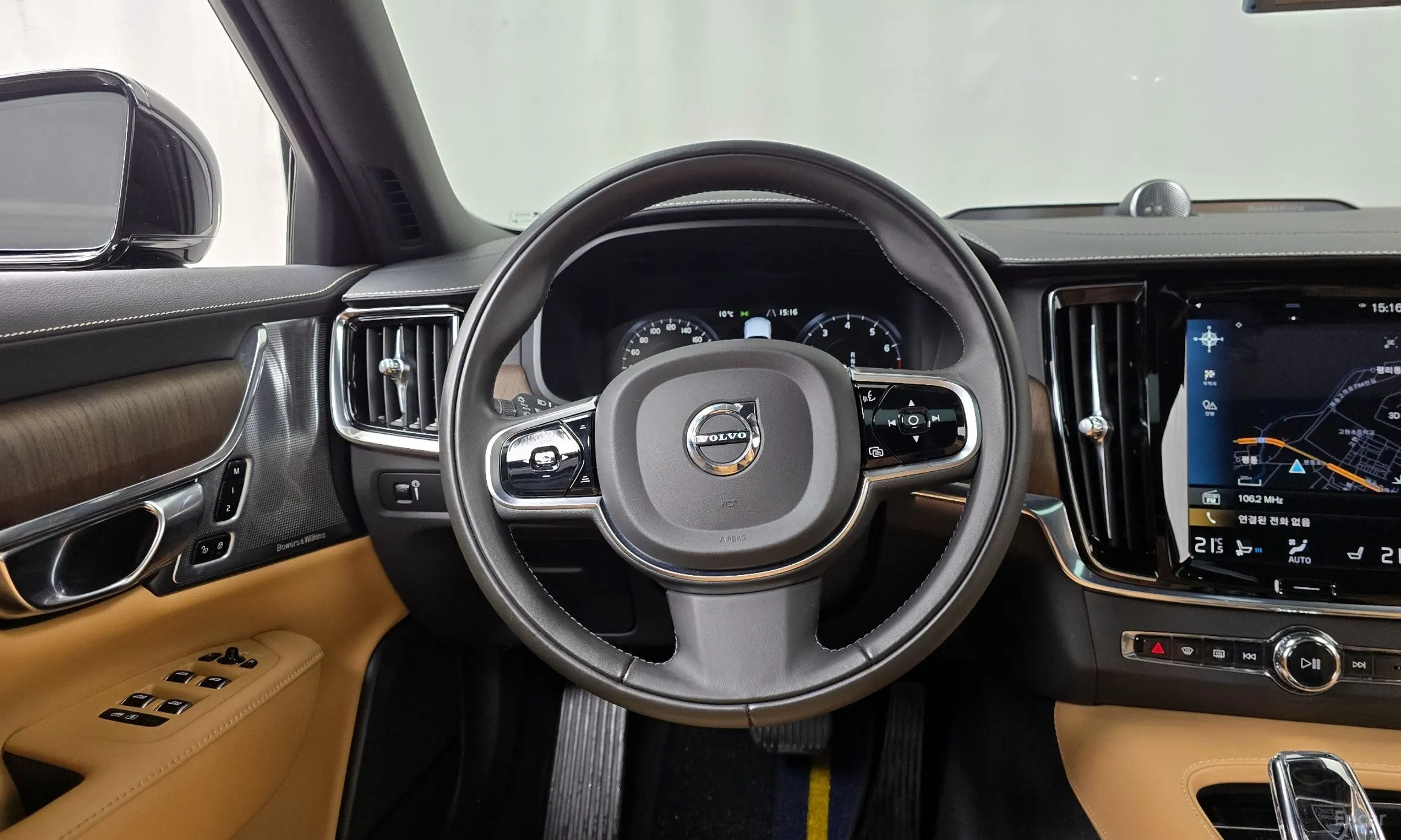 Volvo S90 превью 13