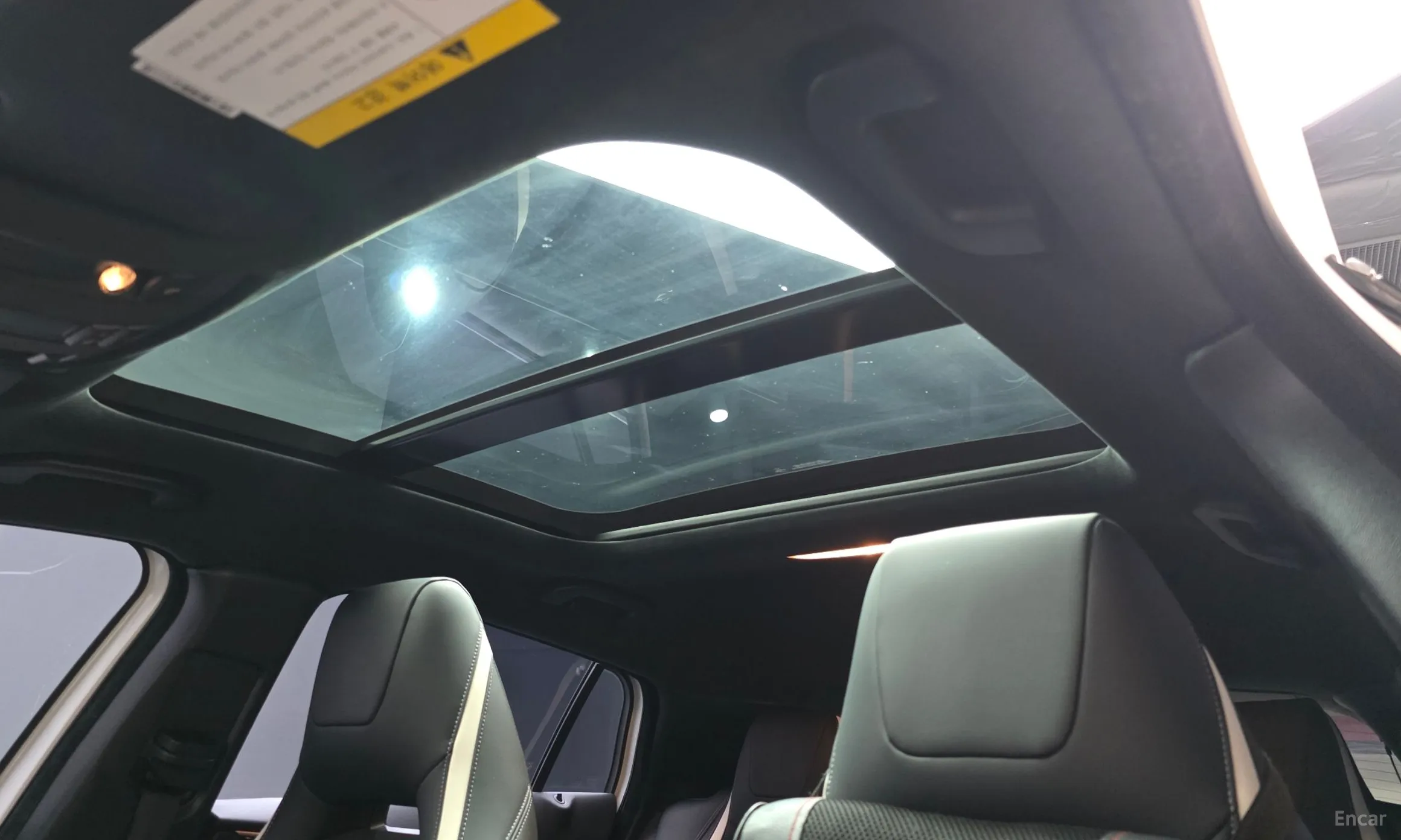 Infiniti Q30 превью 16