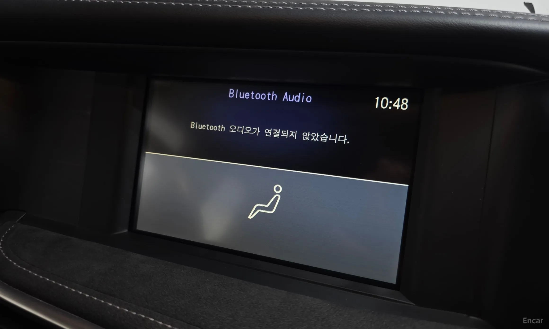 Infiniti Q30 превью 19