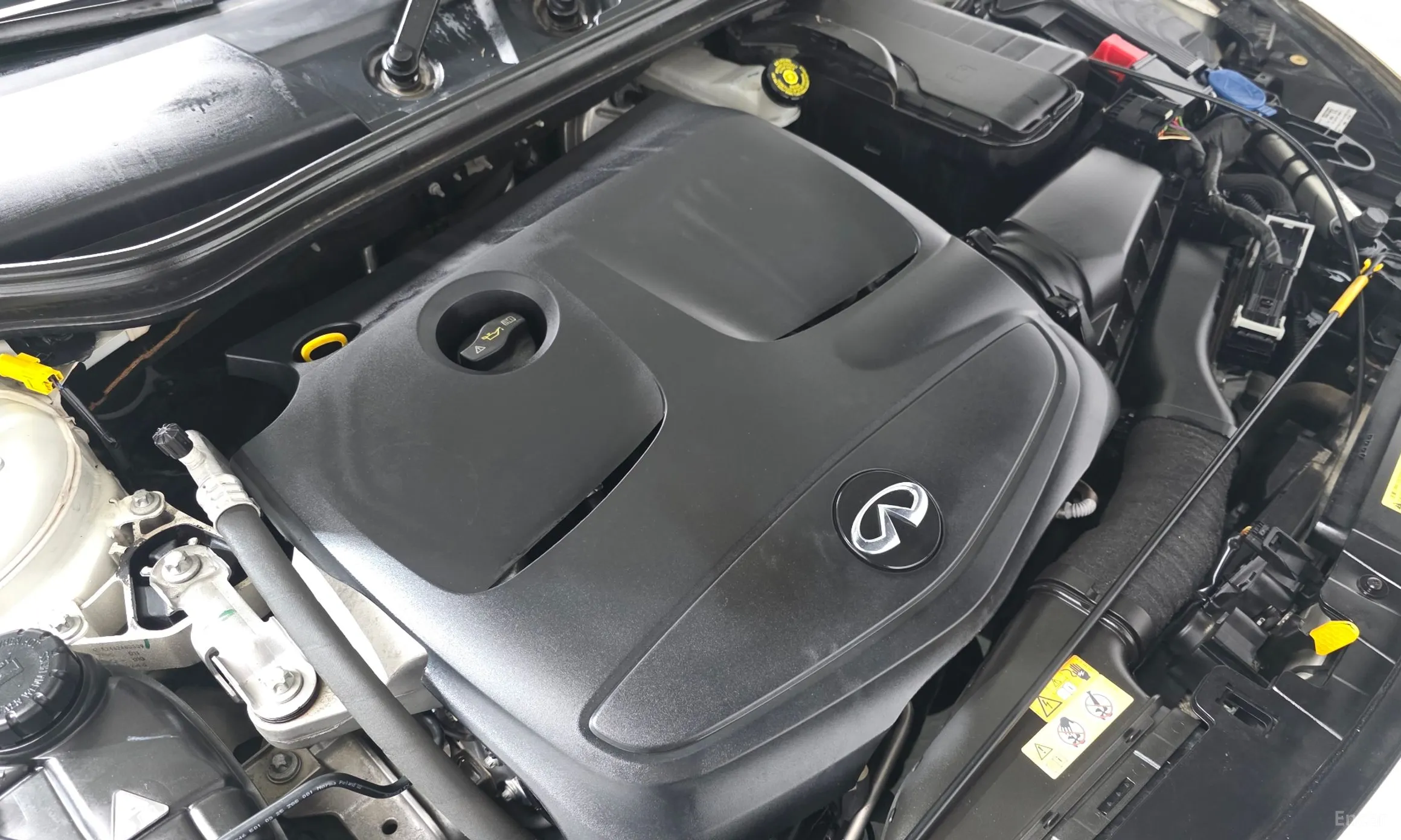 Infiniti Q30 превью 6