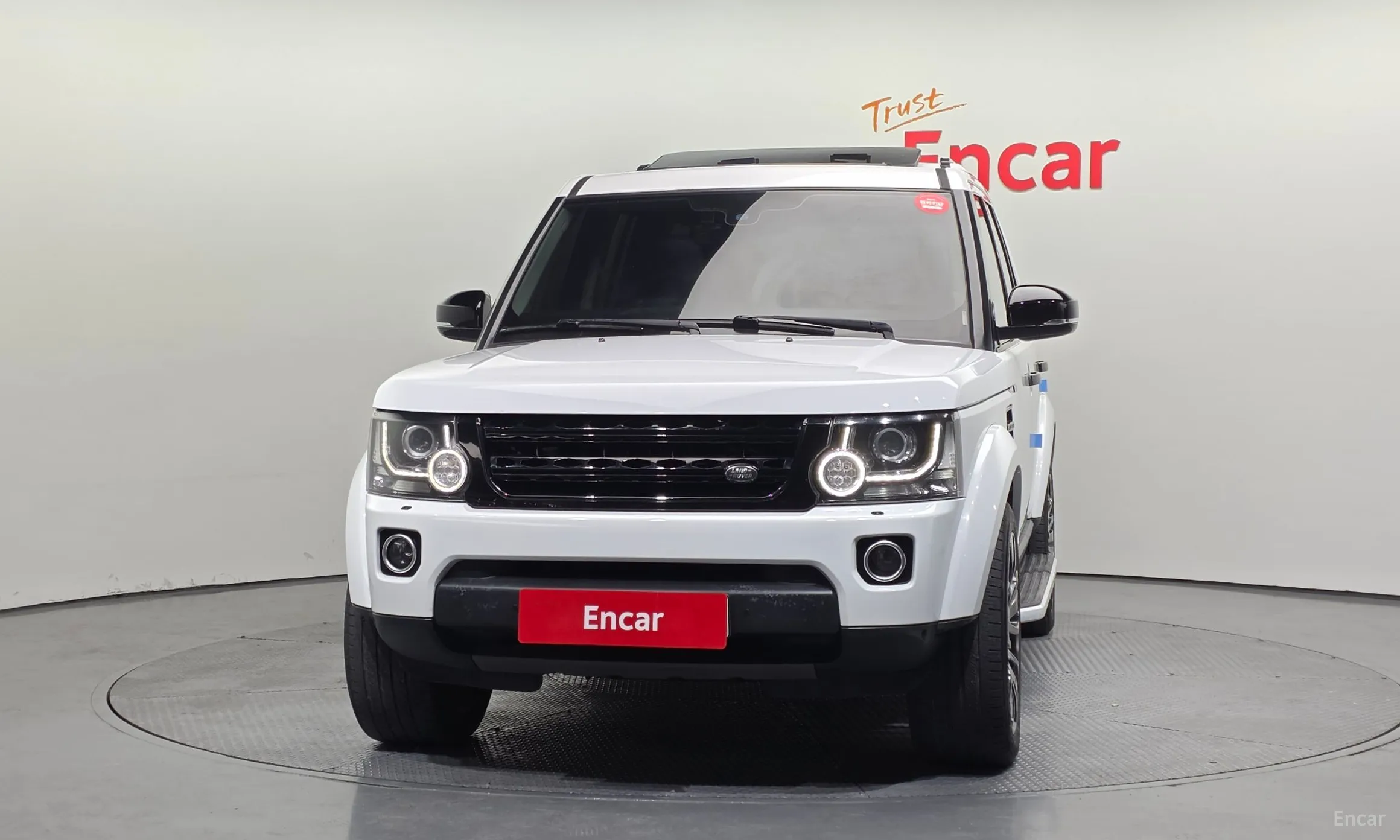 Land Rover Discovery 4 превью 3