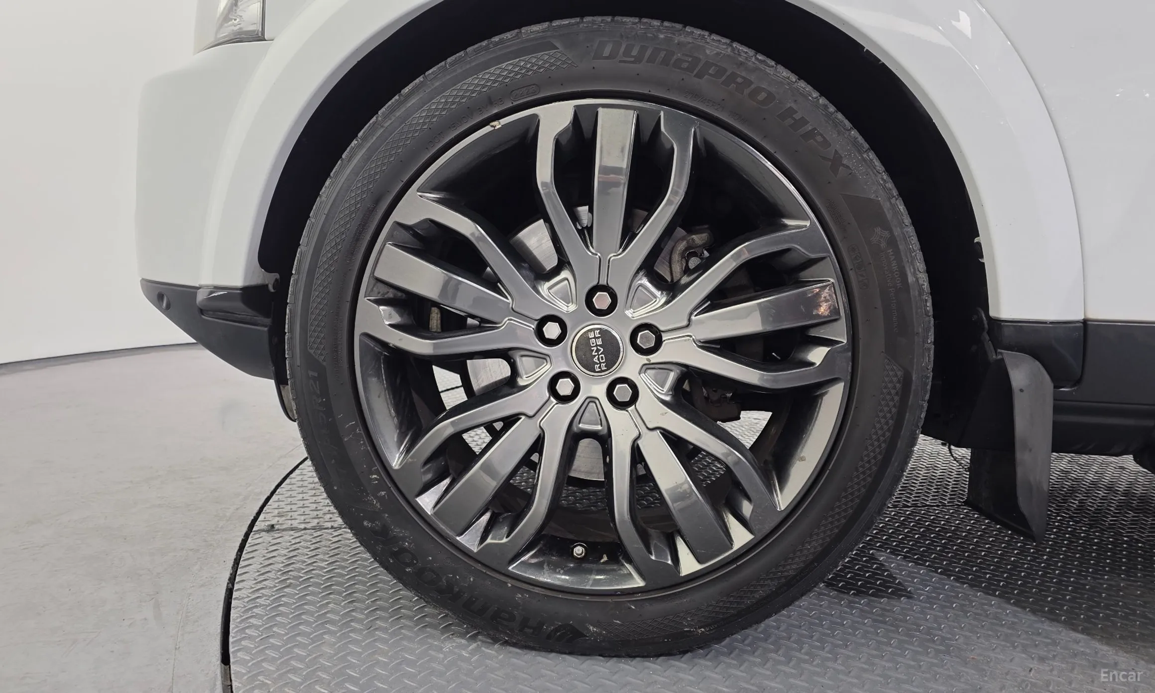 Land Rover Discovery 4 превью 5