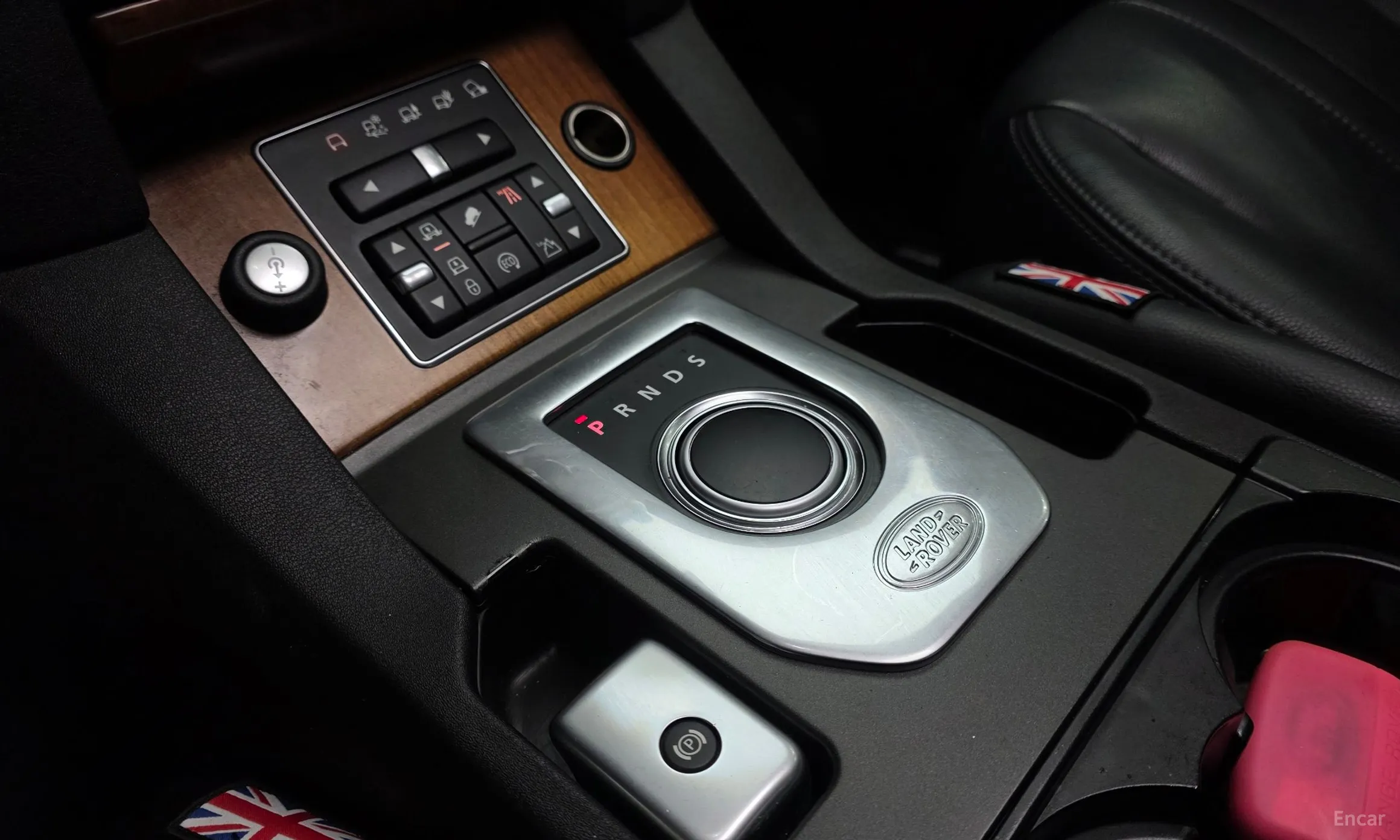 Land Rover Discovery 4 превью 9