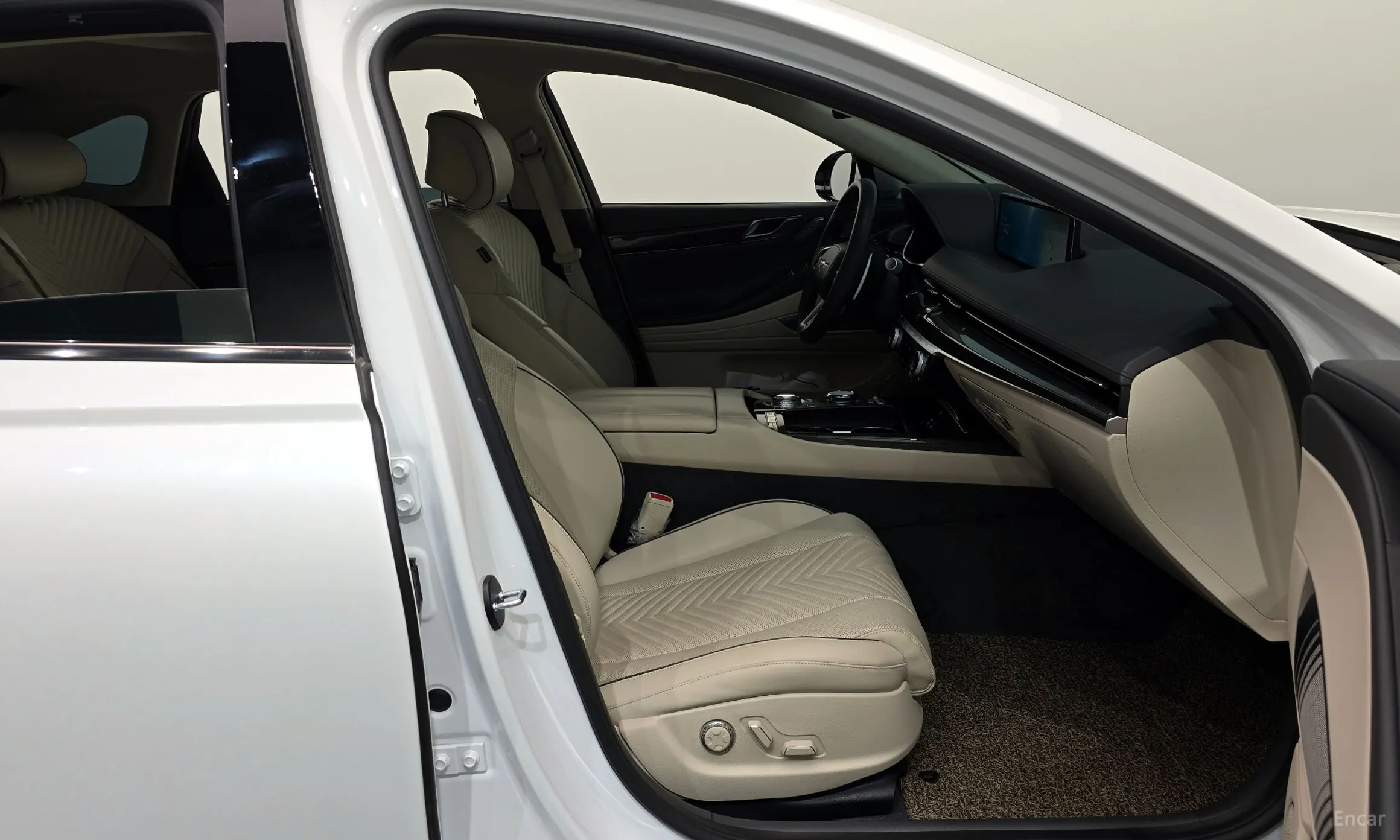 Genesis G80 (RG3) превью 11