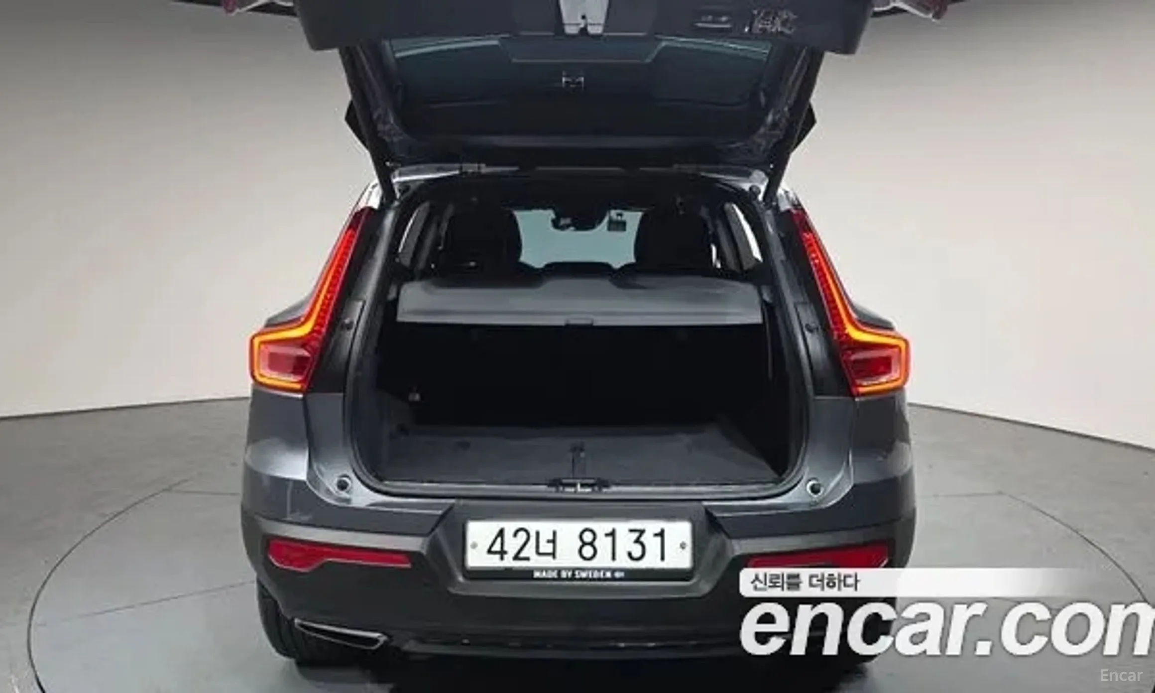 Volvo XC40 превью 20