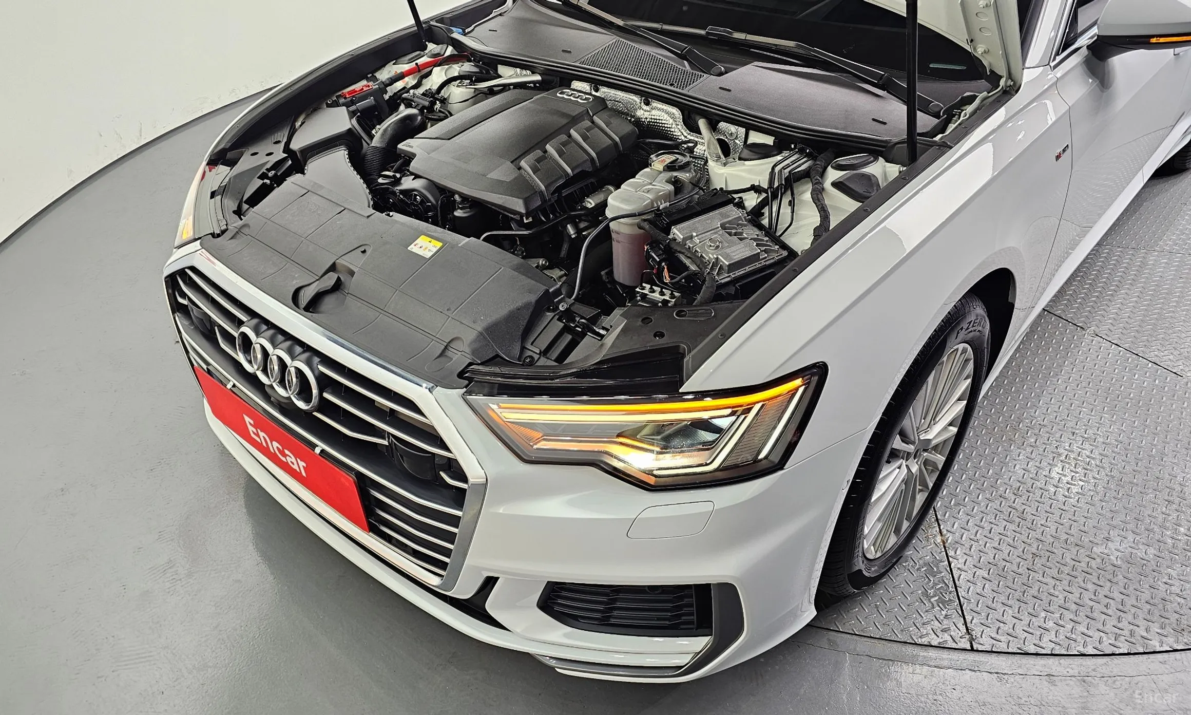 Audi A6 (C8) превью 6