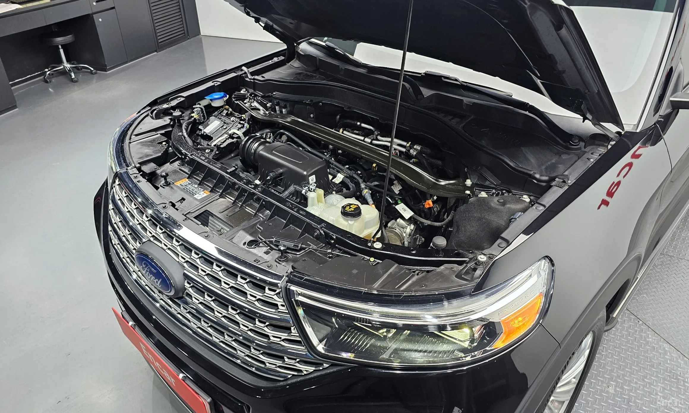 Ford Explorer 6th Generation превью 6
