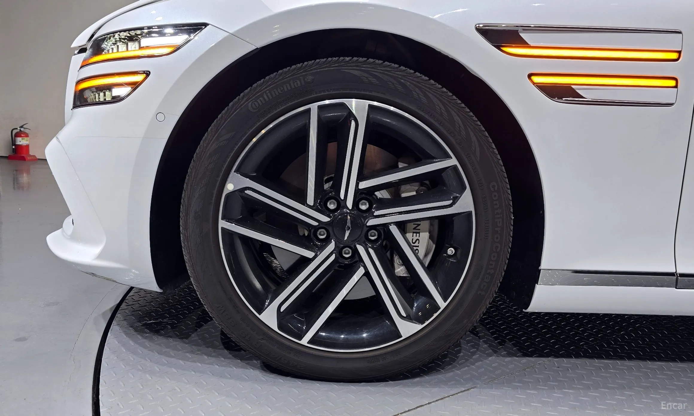 Genesis G80 (RG3) превью 5
