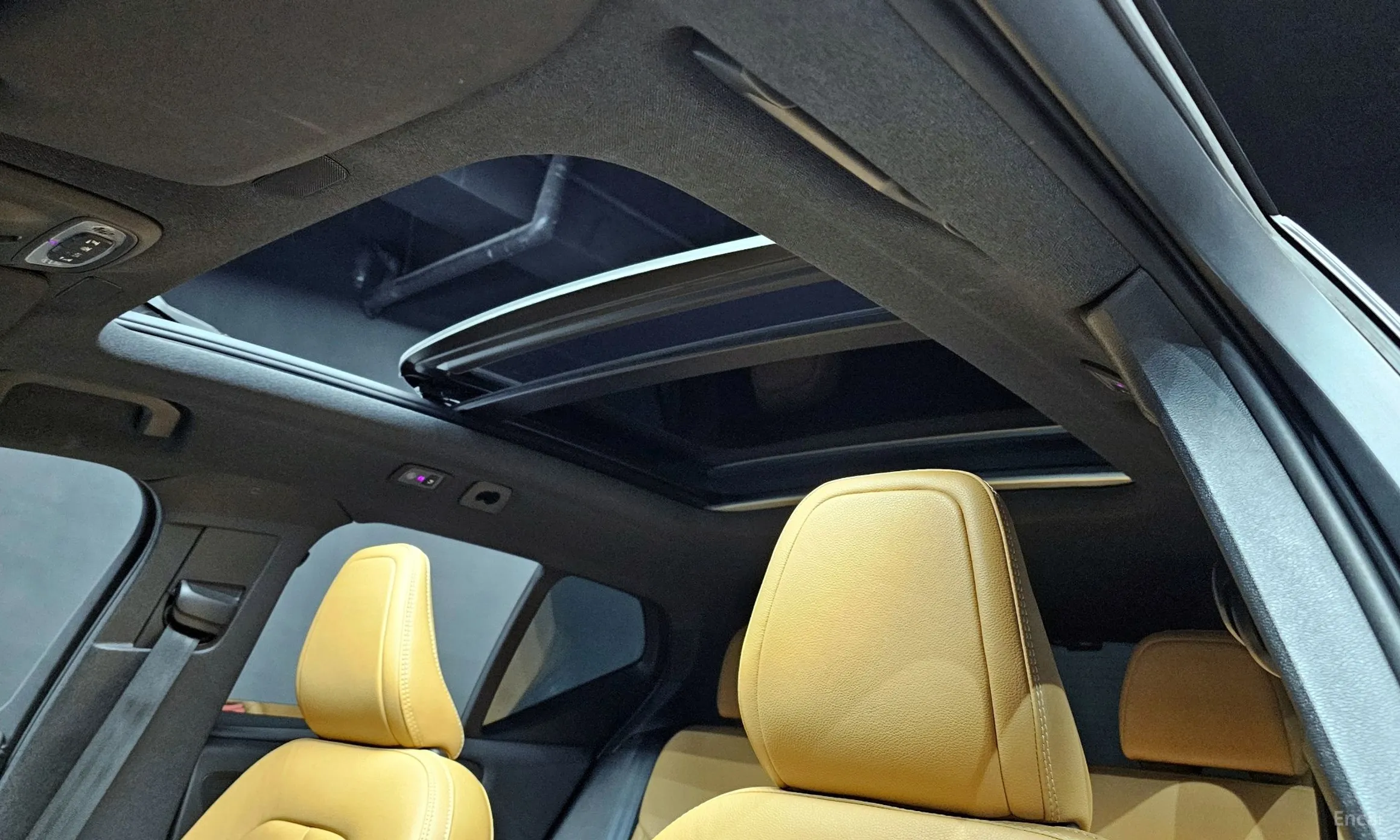 Volvo XC40 превью 19