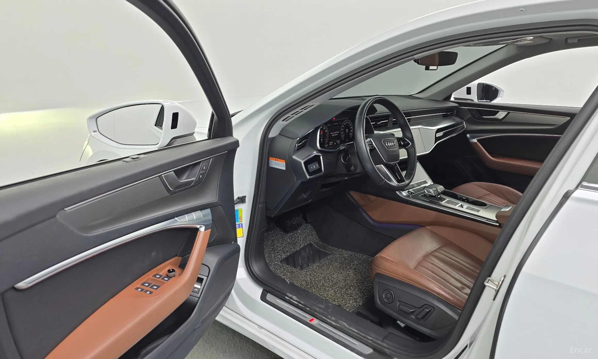 Audi A6 (C8) превью 10