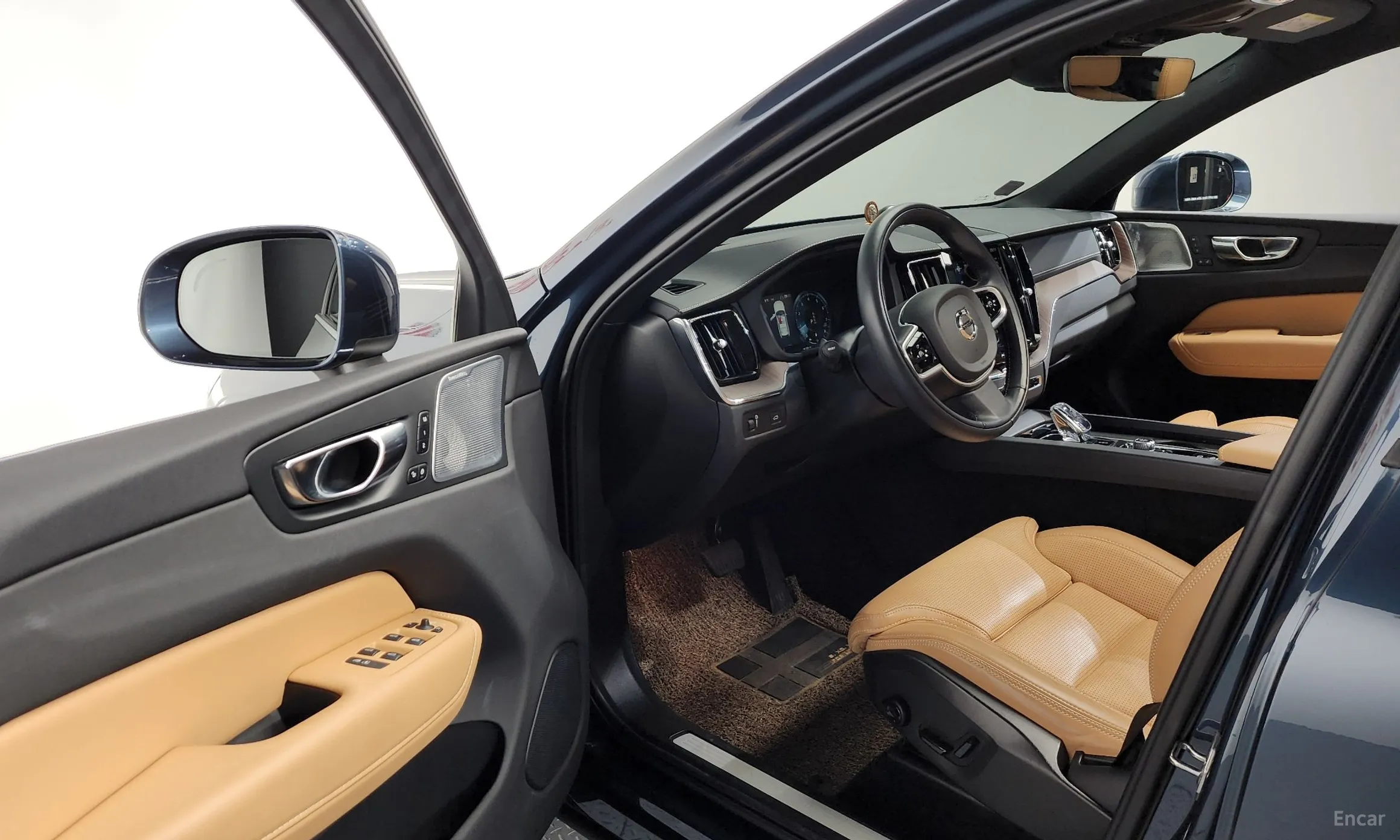 Volvo XC60 Gen 2 превью 10