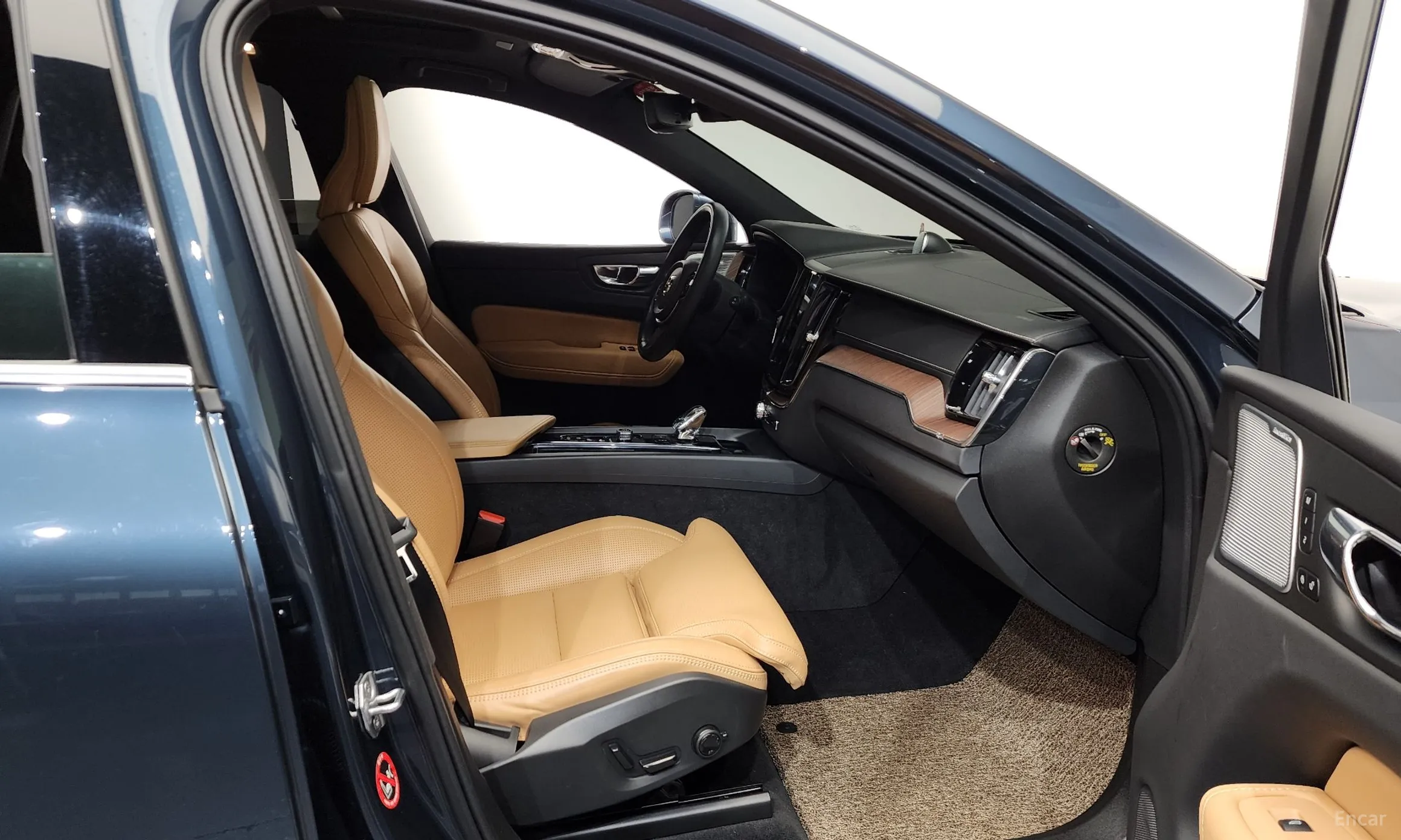 Volvo XC60 Gen 2 превью 11