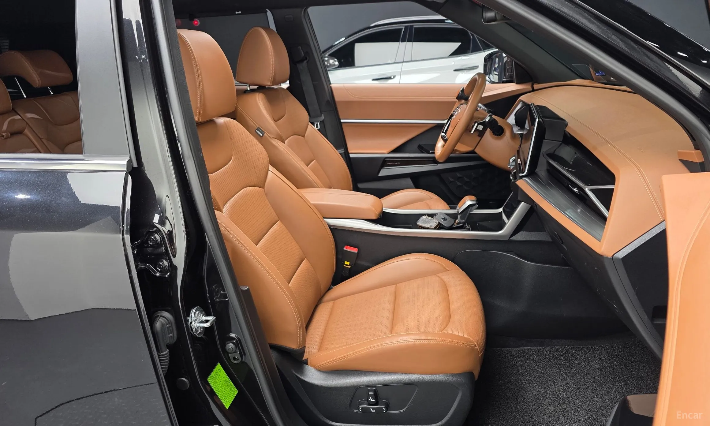 KG Mobility (SsangYong) Torres превью 10
