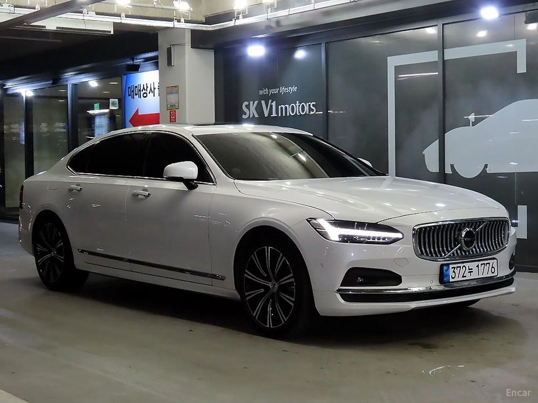 Volvo S90 превью 5