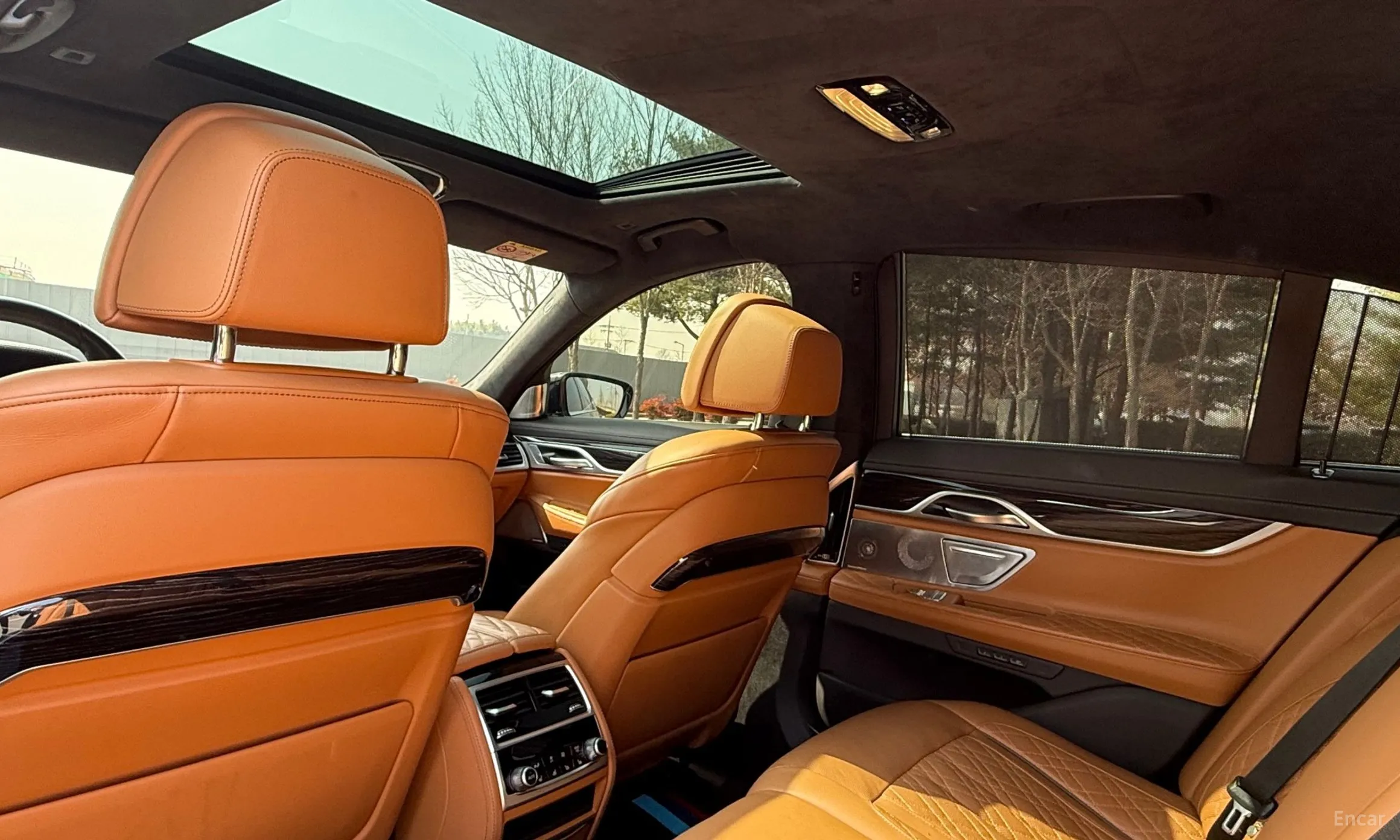 BMW 7 Series (G11) превью 12