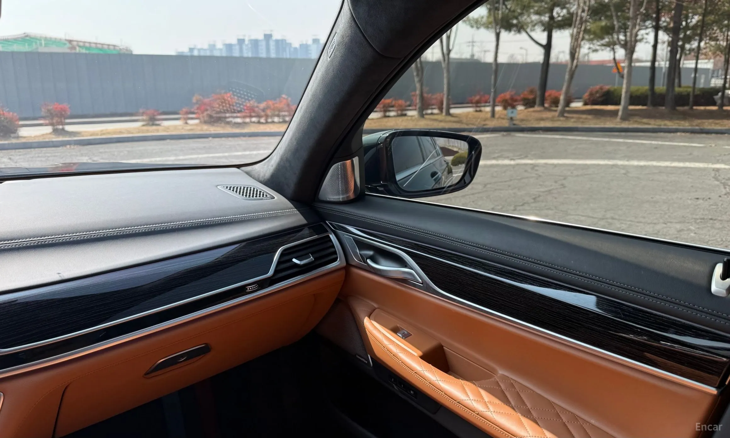 BMW 7 Series (G11) превью 15