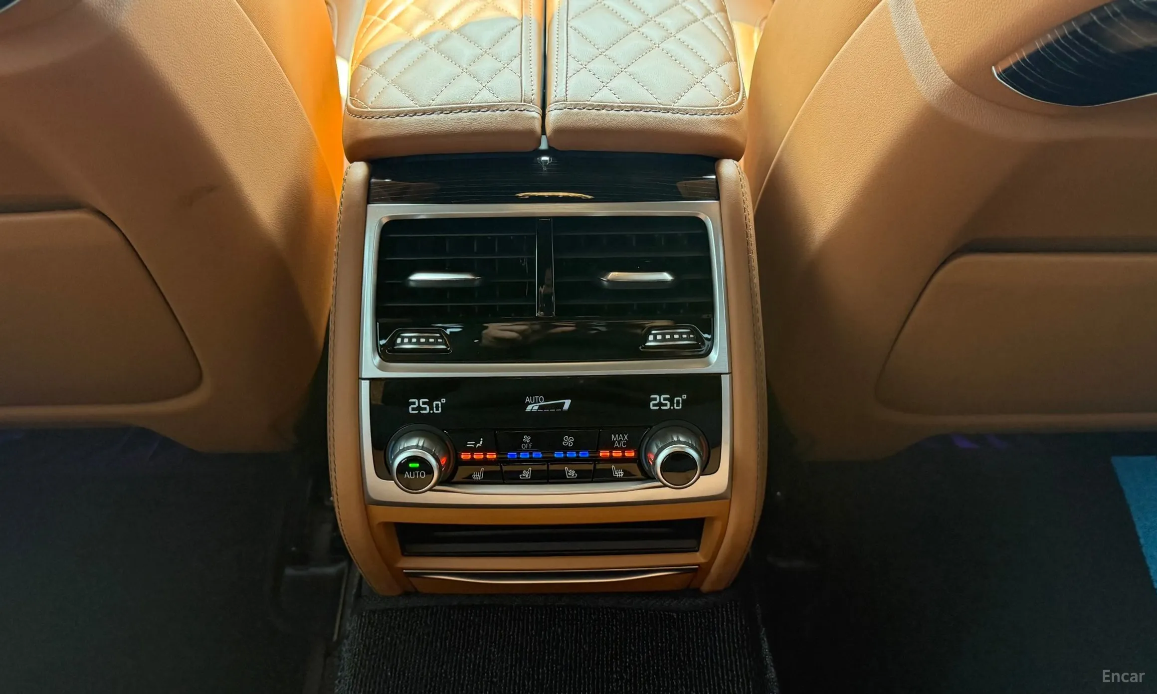 BMW 7 Series (G11) превью 16
