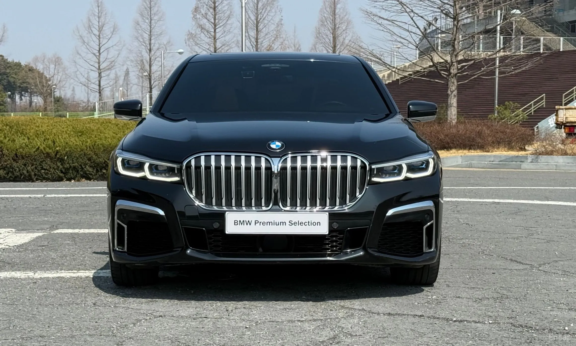 BMW 7 Series (G11) превью 3