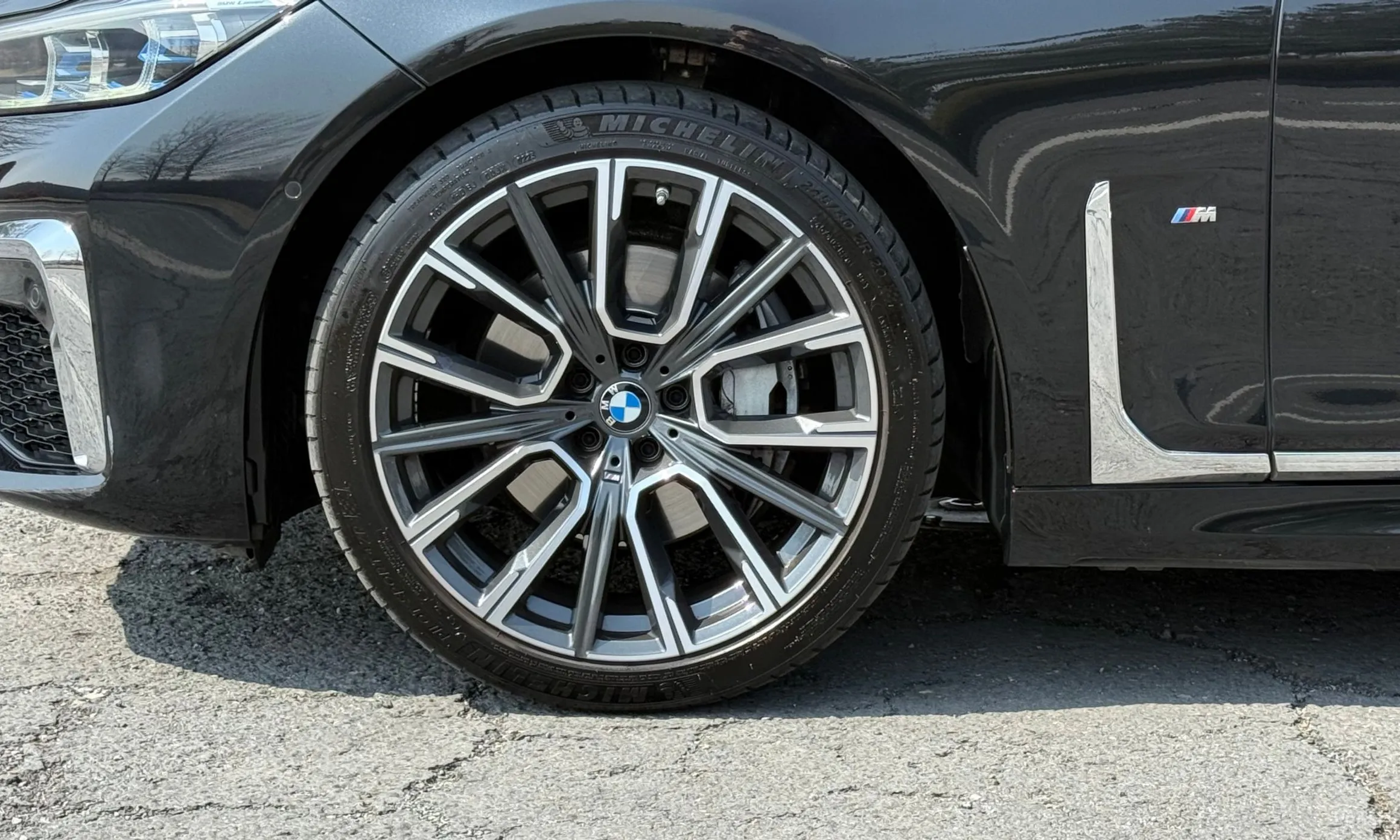 BMW 7 Series (G11) превью 5