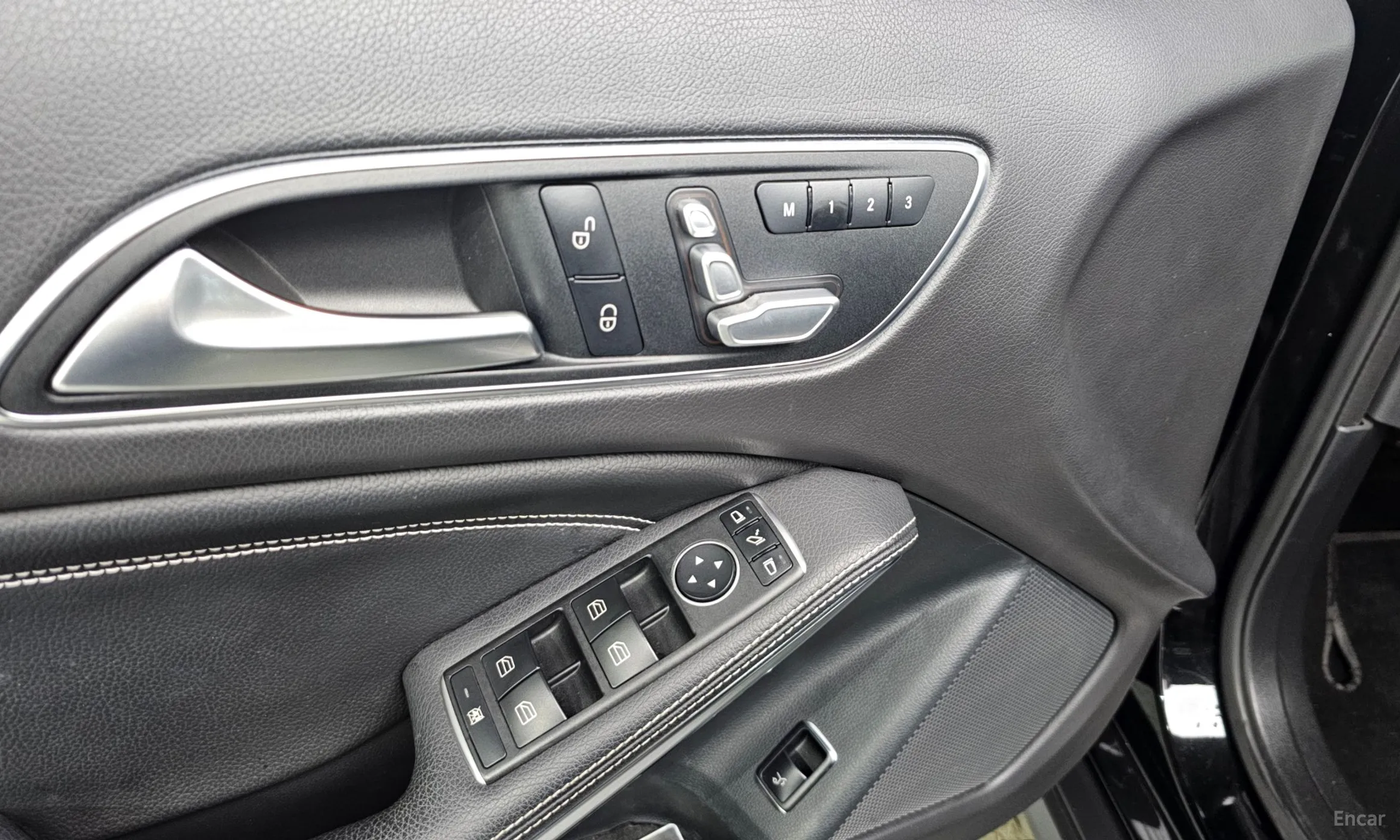 Mercedes Benz GLA-Class X156 превью 17