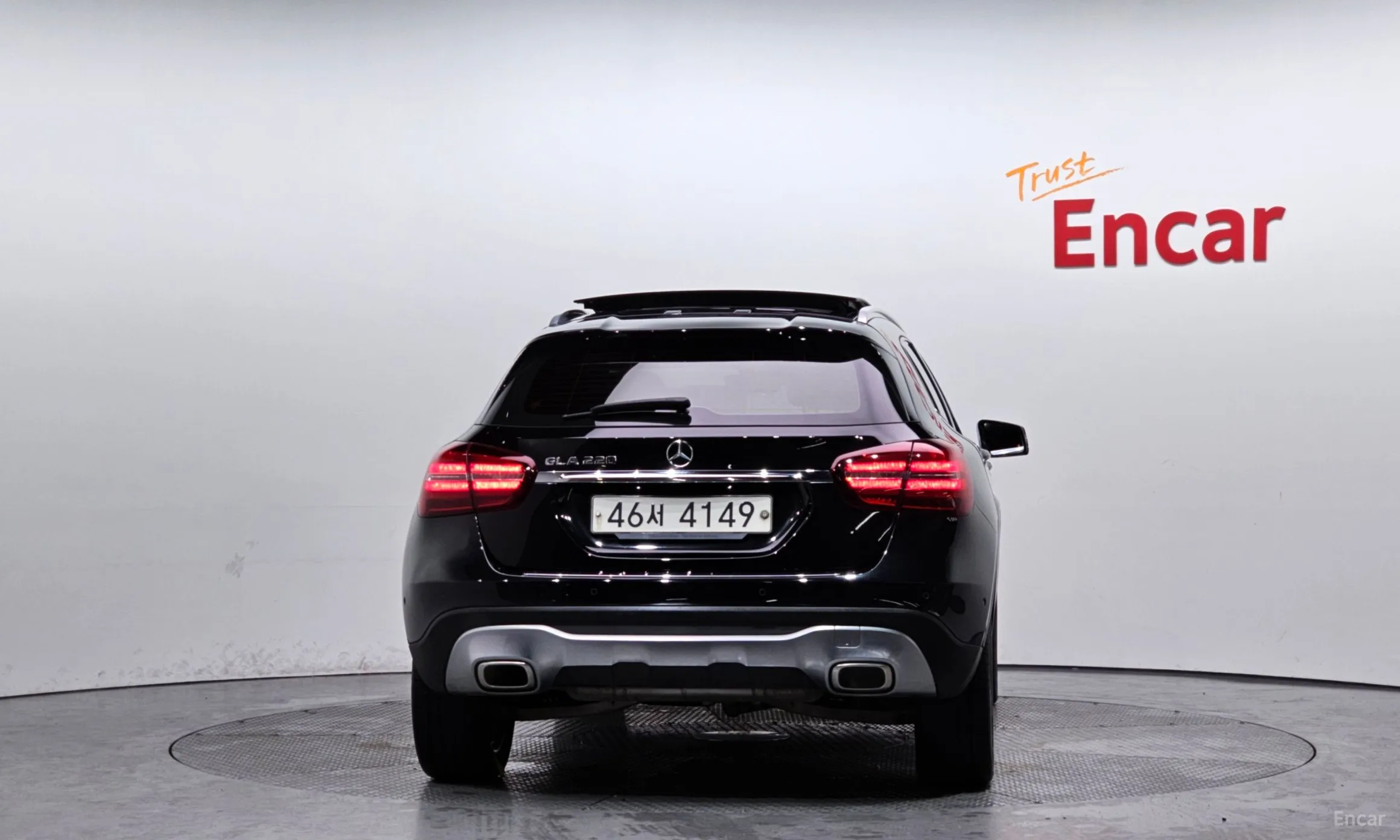 Mercedes Benz GLA-Class X156 превью 4
