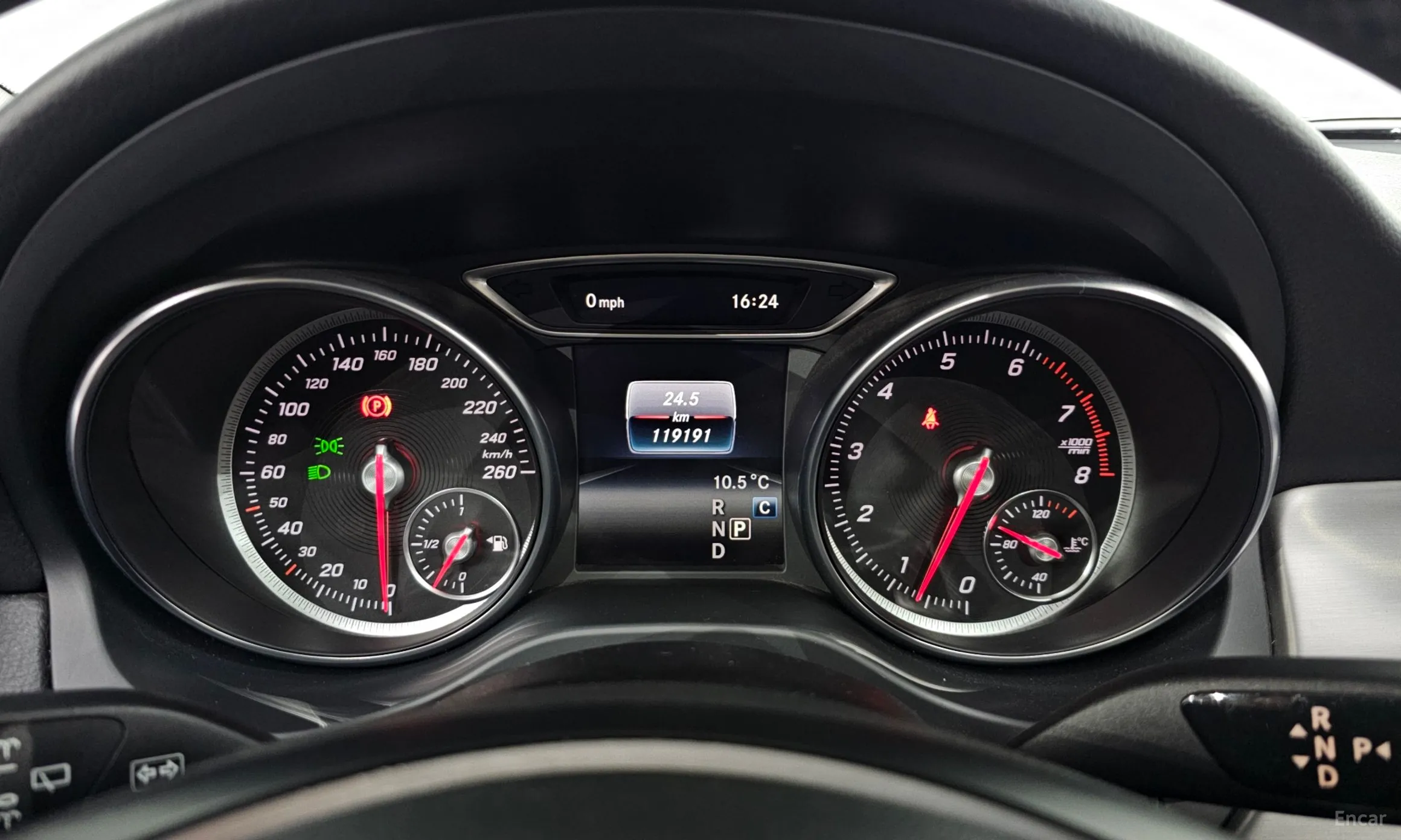 Mercedes Benz GLA-Class X156 превью 8