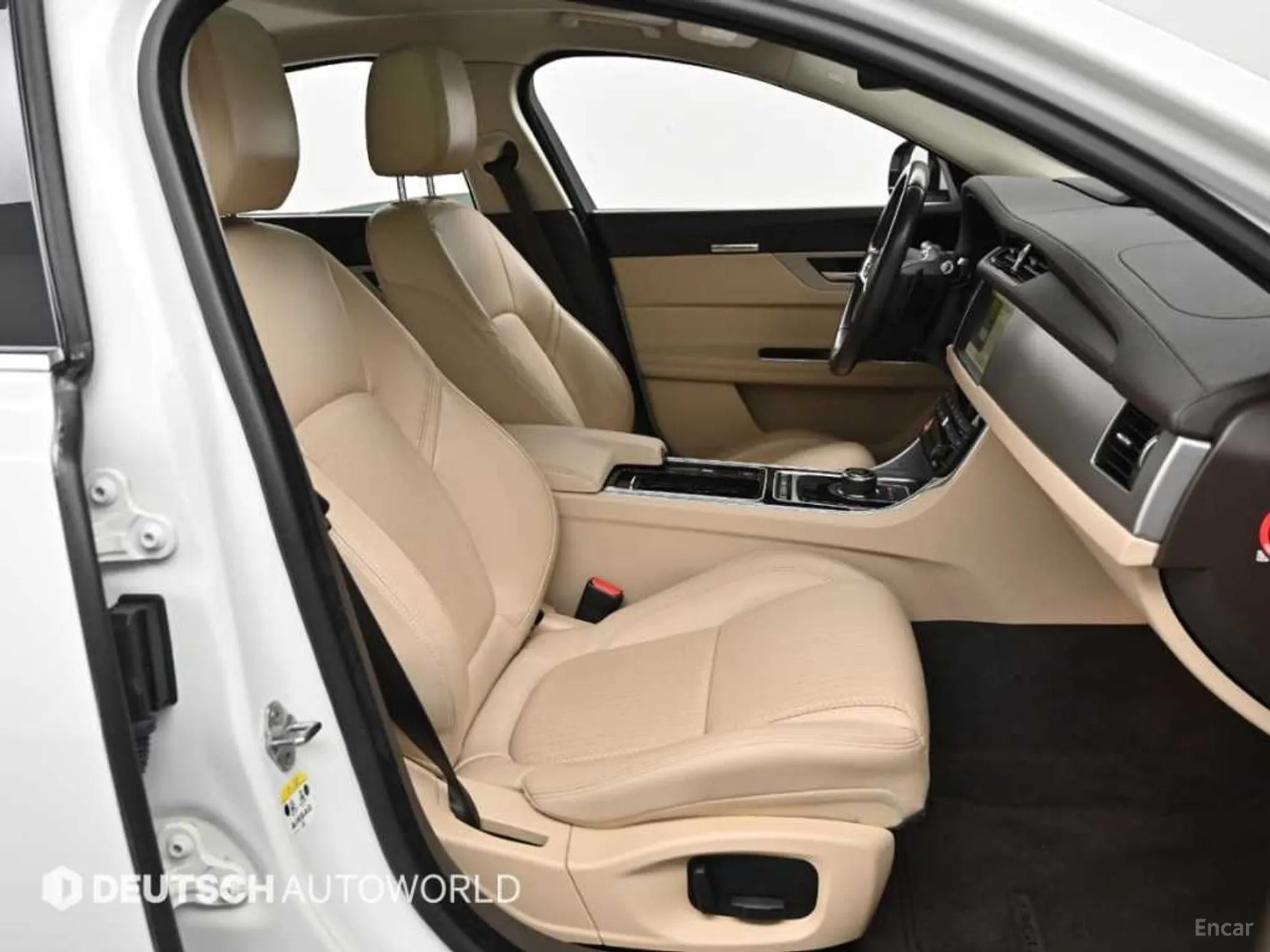 Jaguar XF (x260) превью 10