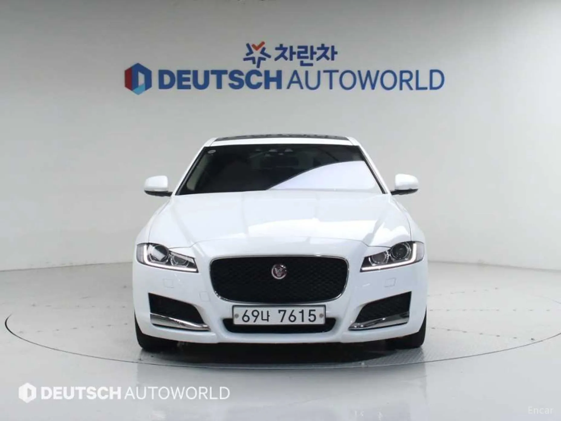 Jaguar XF (x260) превью 3