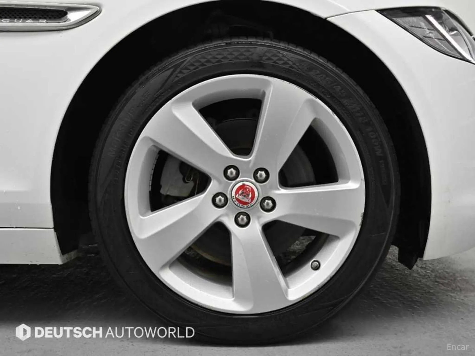 Jaguar XF (x260) превью 5