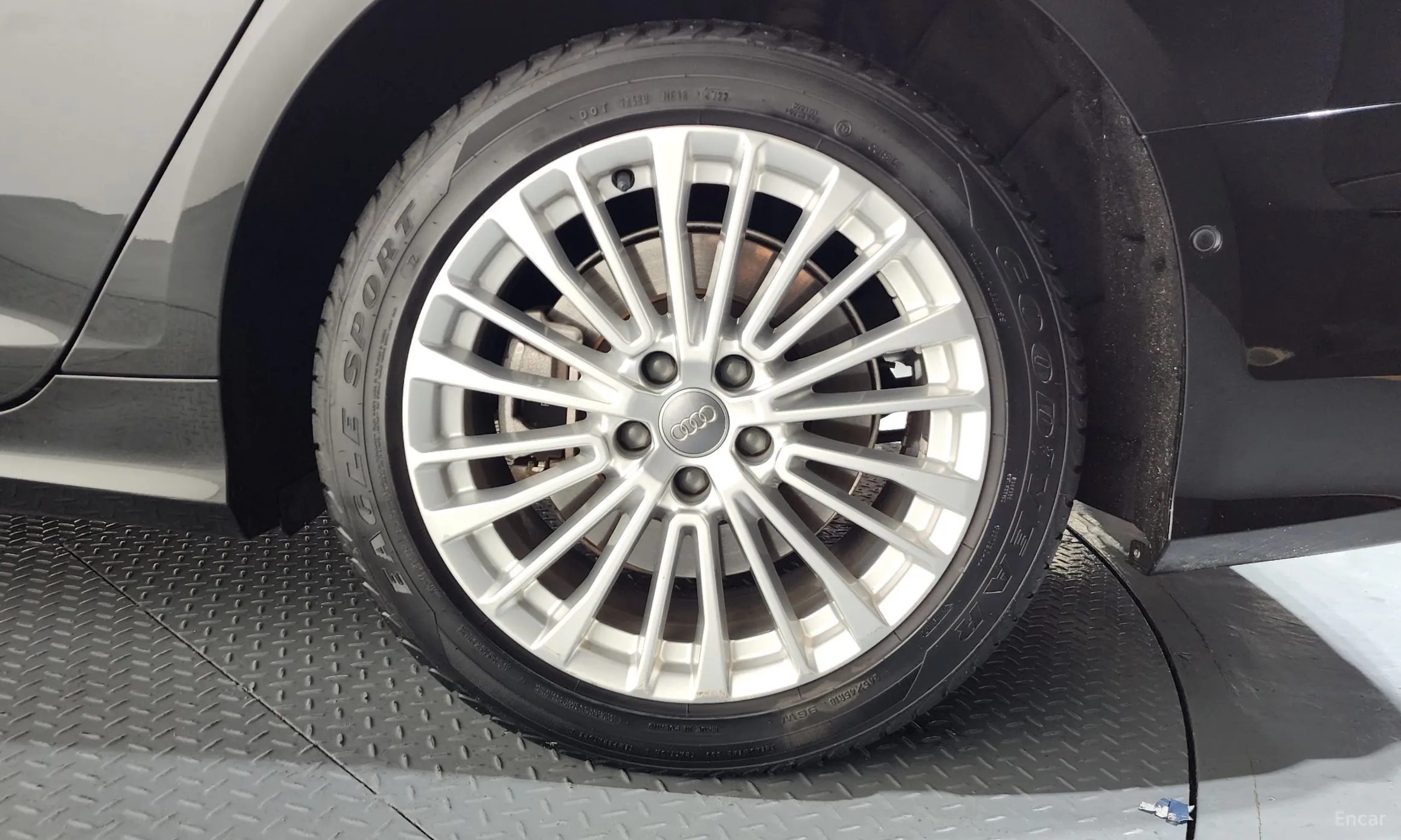 Audi A6 (C8) превью 5