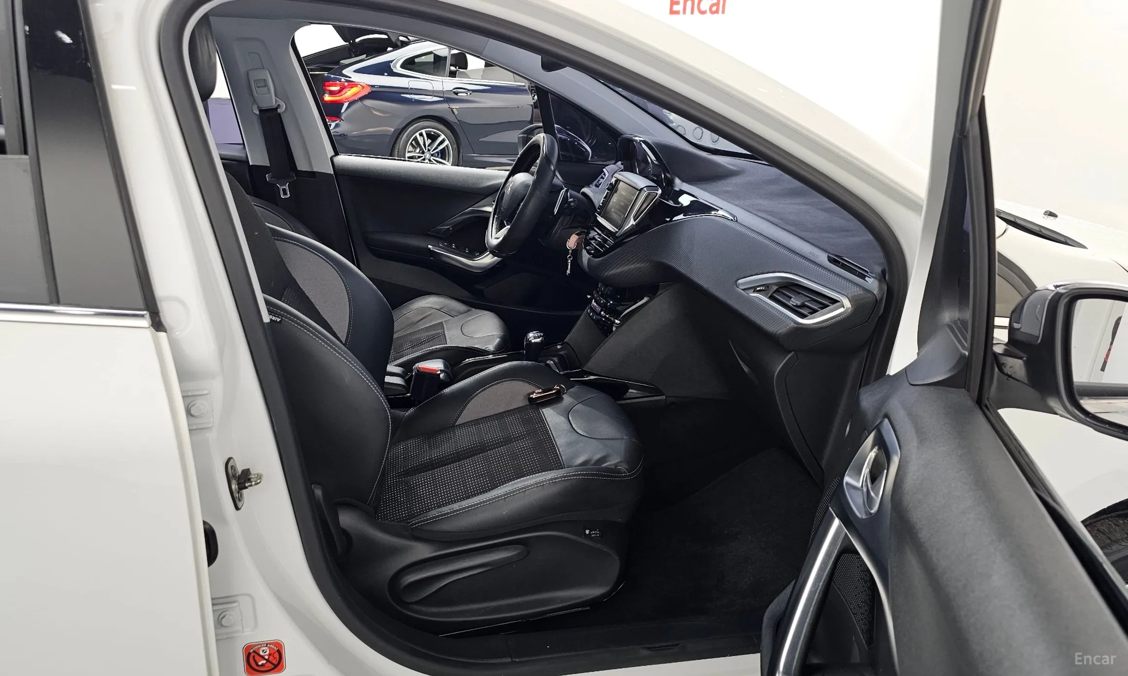 Peugeot 2008. превью 11