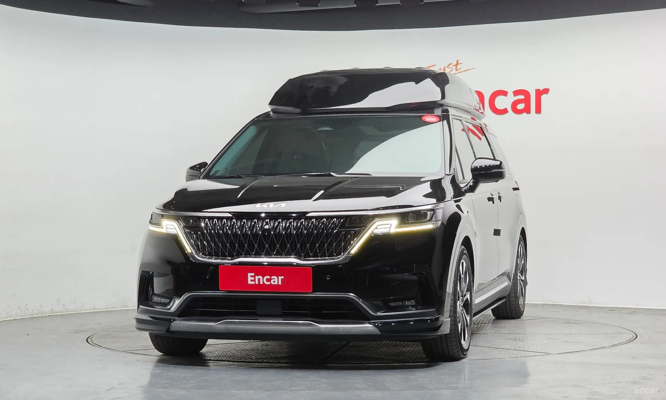 Kia Carnival Gen 4 превью 3