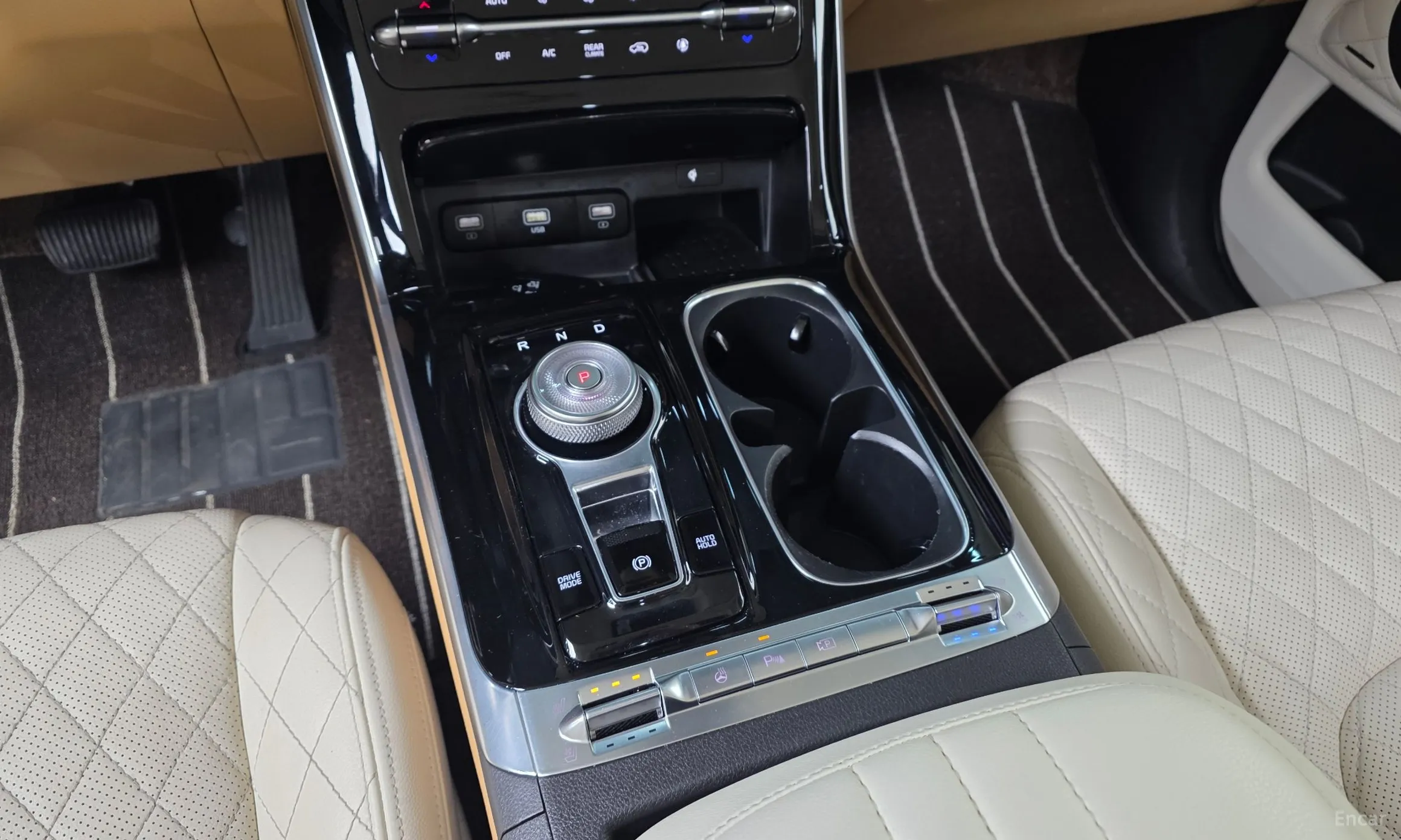 Kia Carnival Gen 4 превью 9
