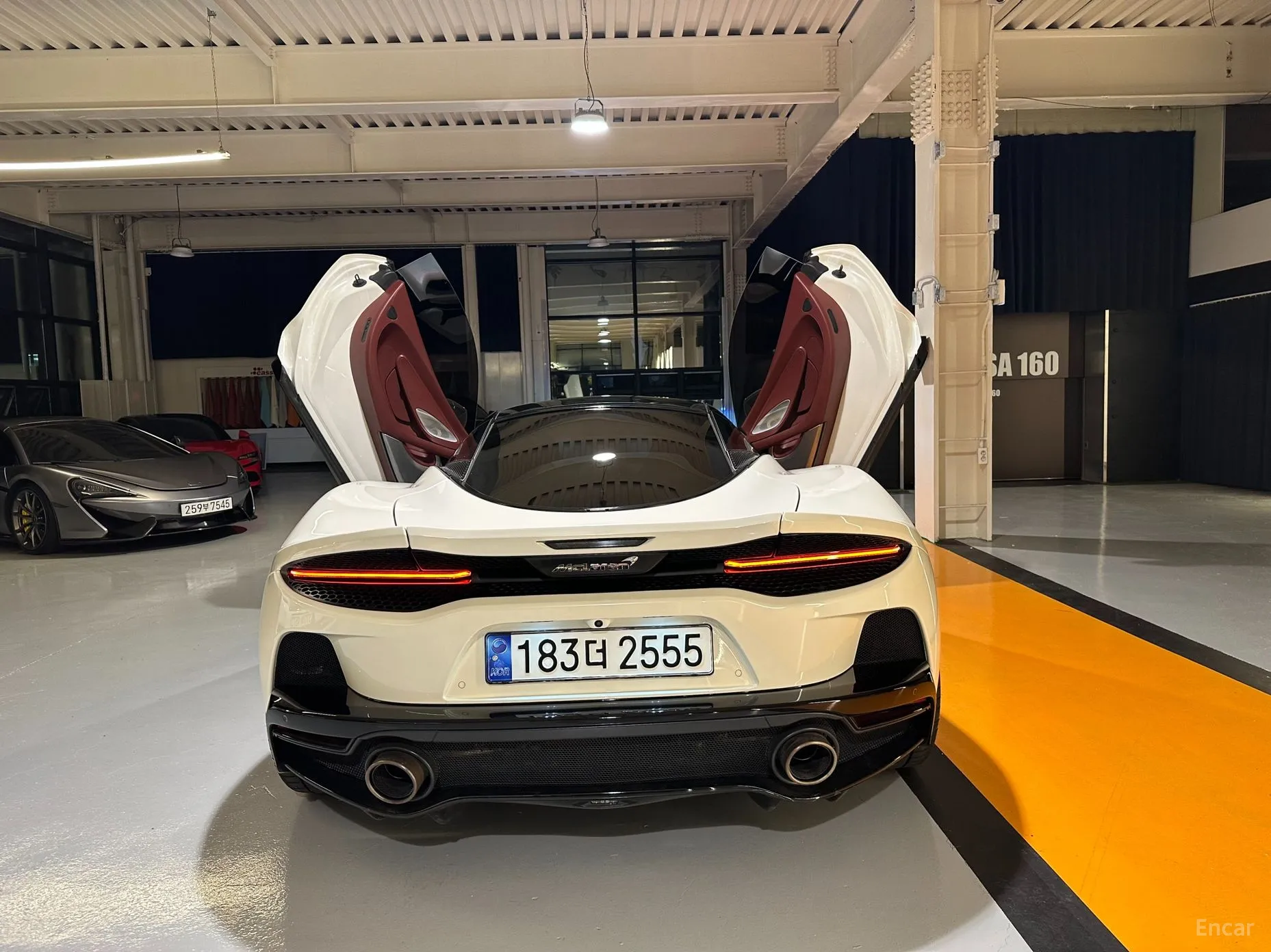 McLaren GT превью 6