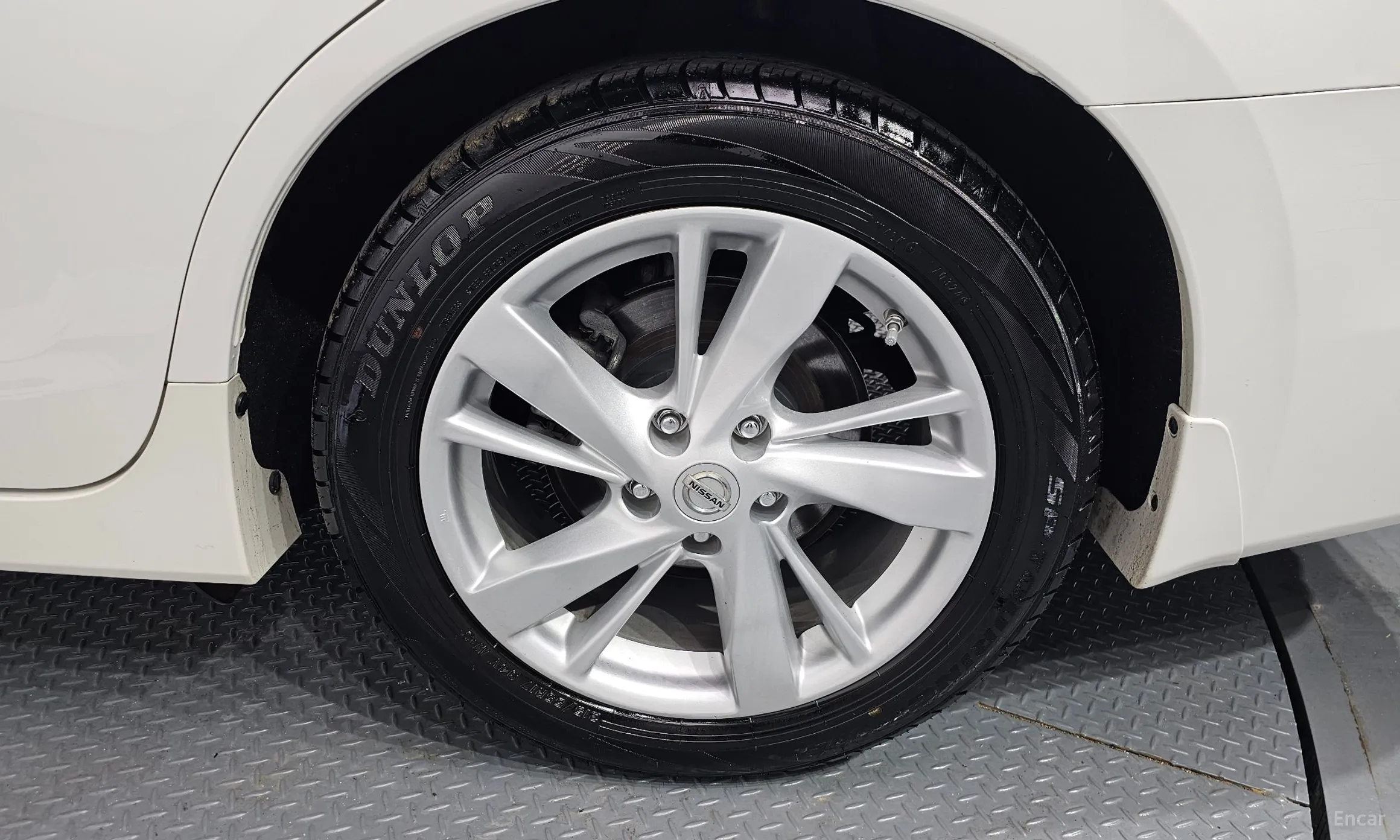 Nissan Altima превью 5