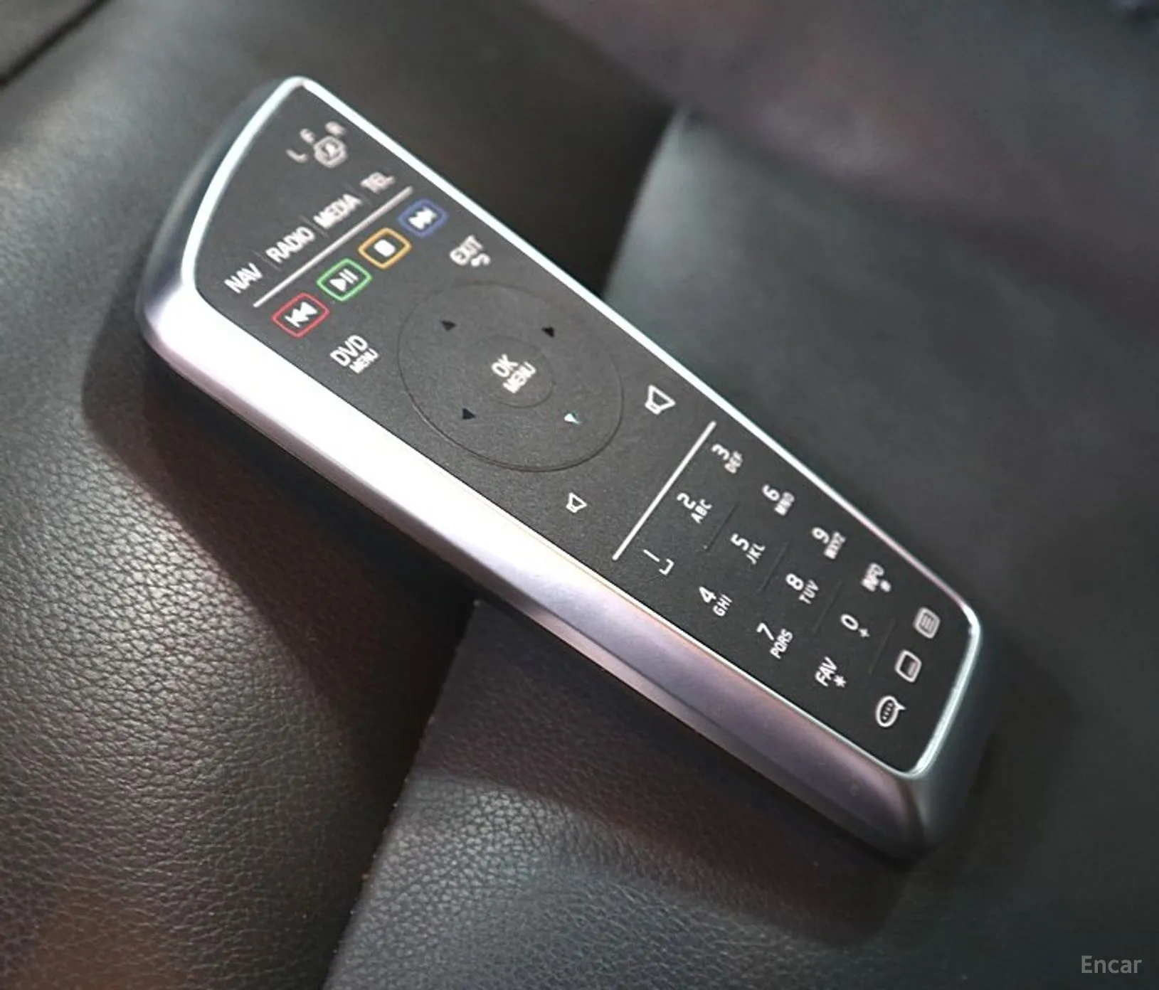Volvo S60 превью 15