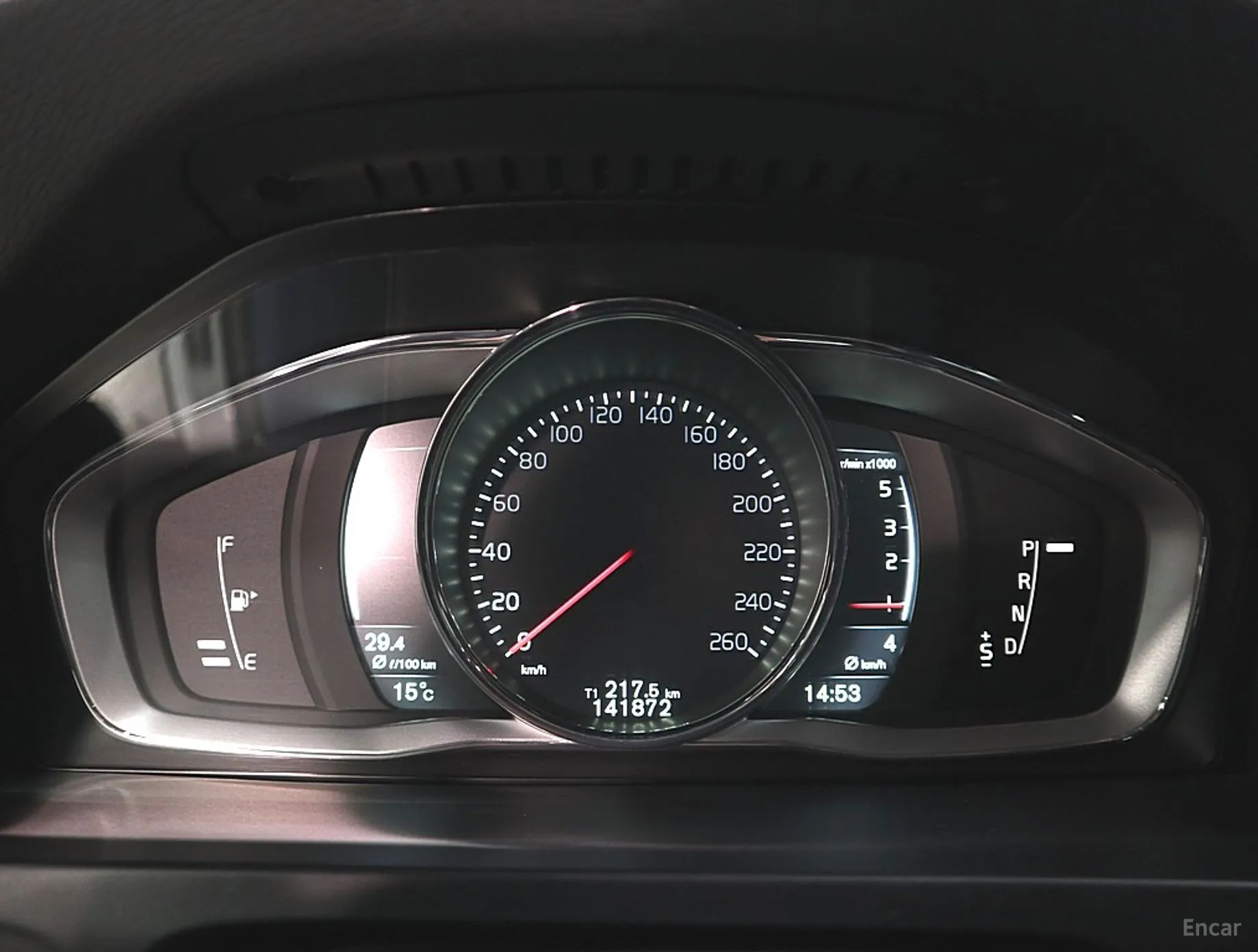 Volvo S60 превью 8