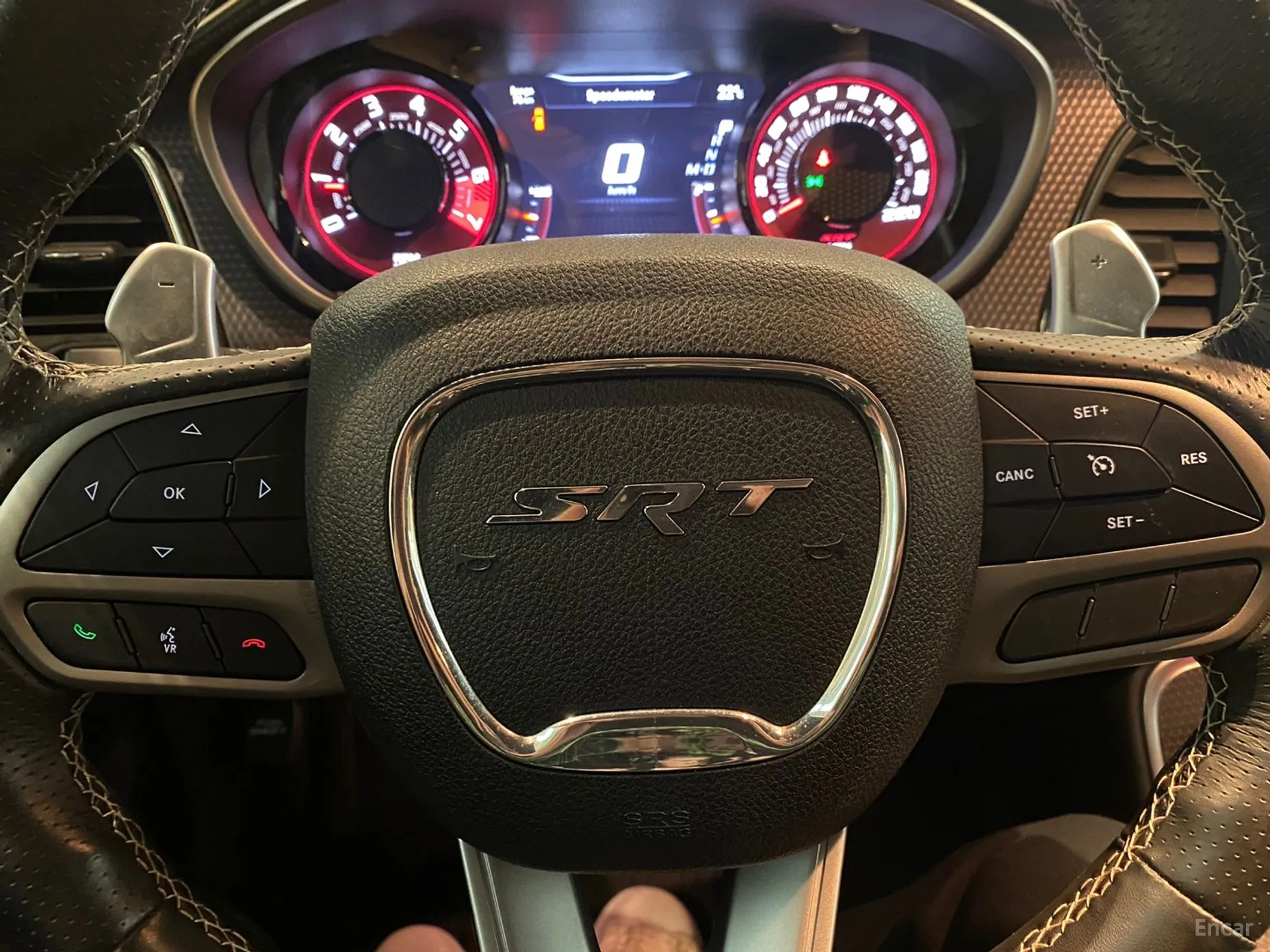 Dodge Challenger превью 9