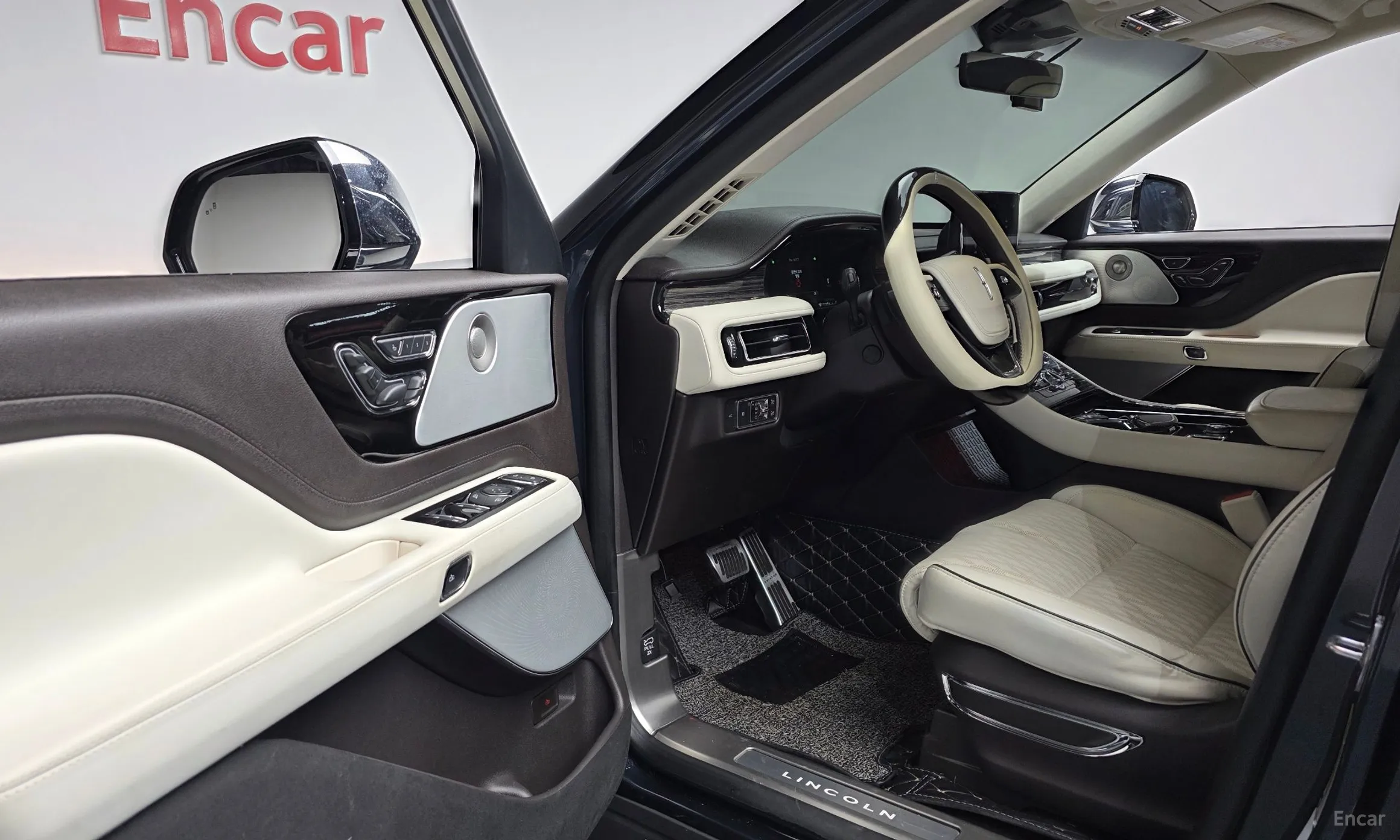Lincoln Aviator 2nd Generation превью 11