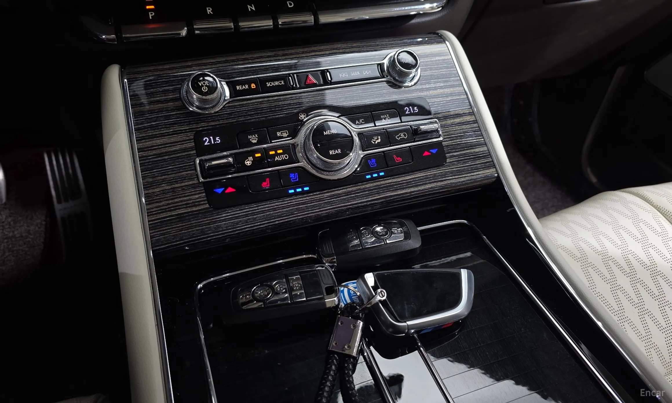Lincoln Aviator 2nd Generation превью 16