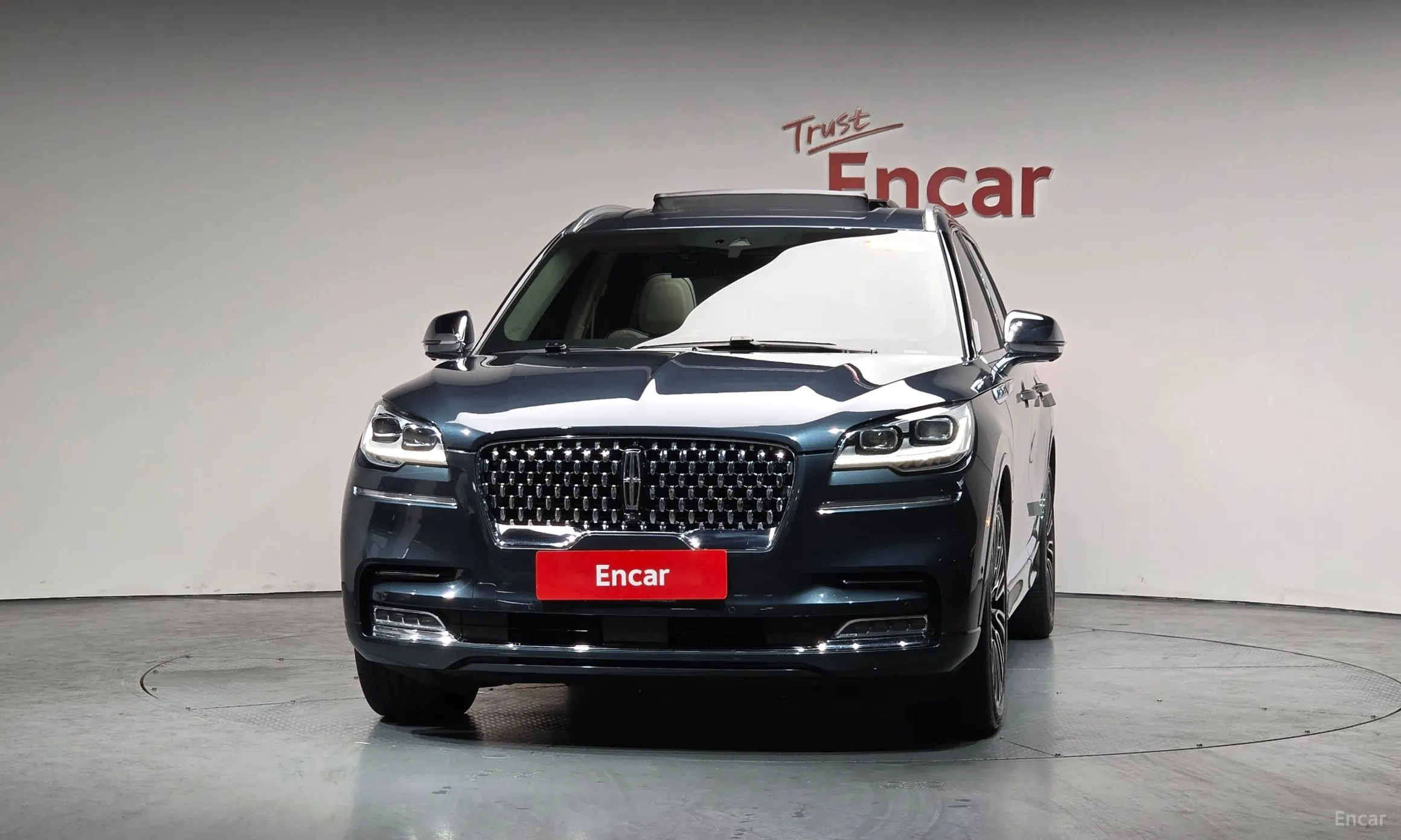 Lincoln Aviator 2nd Generation превью 3