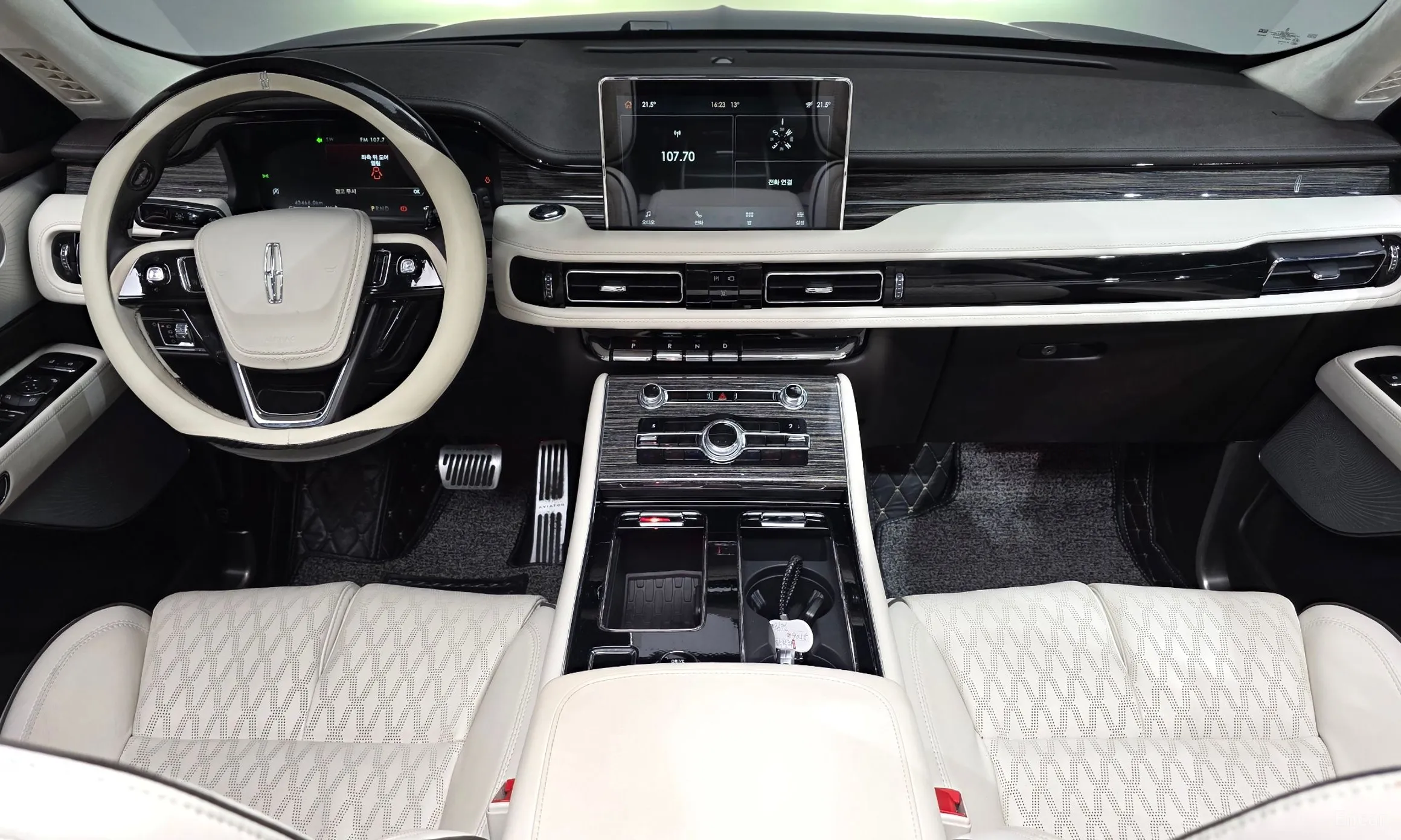 Lincoln Aviator 2nd Generation превью 7
