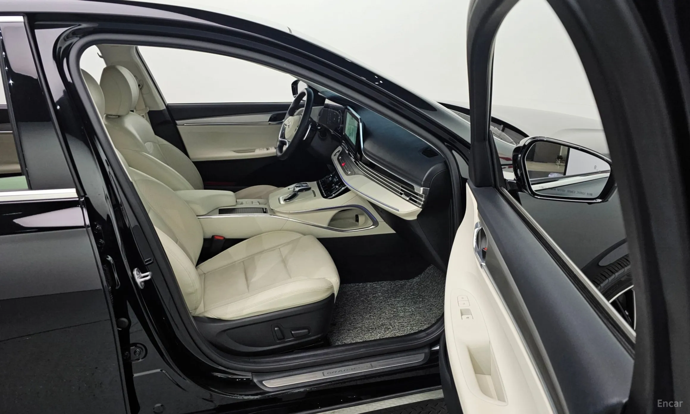Hyundai Grandeur IG превью 11