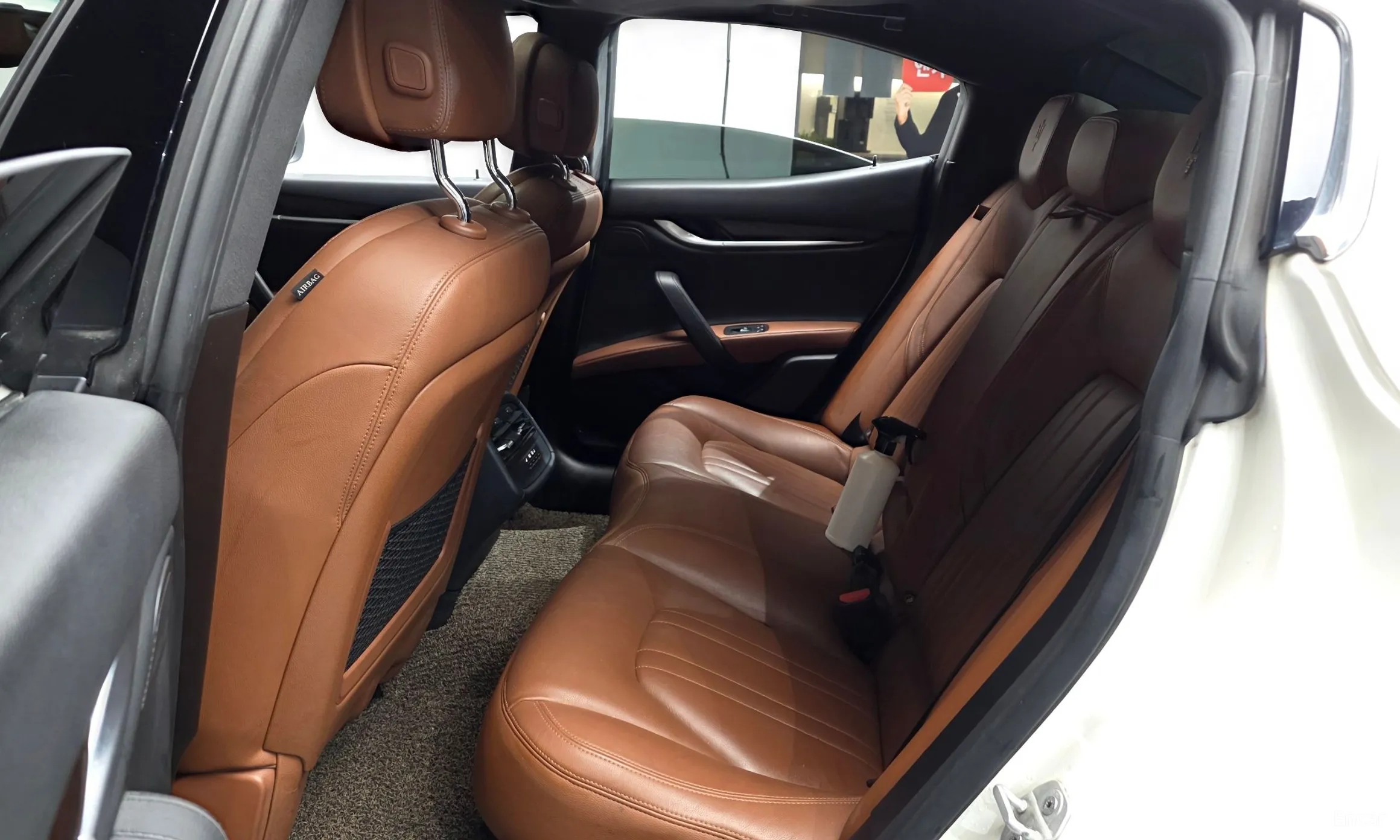 Maserati Ghibli превью 12