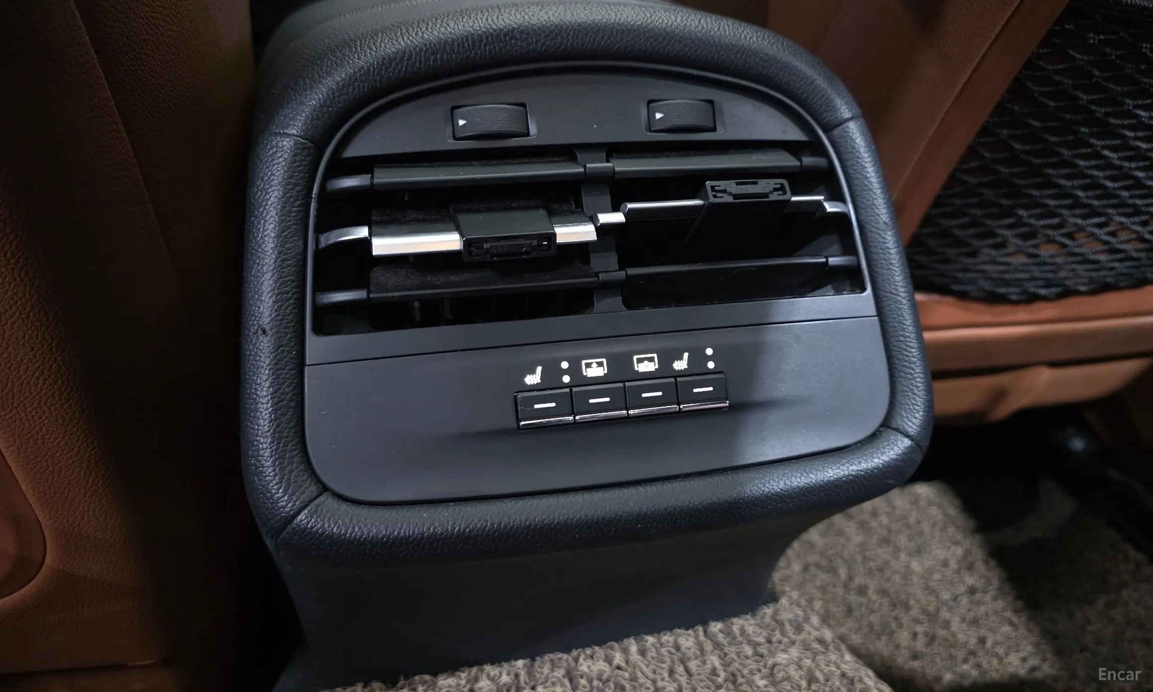 Maserati Ghibli превью 18