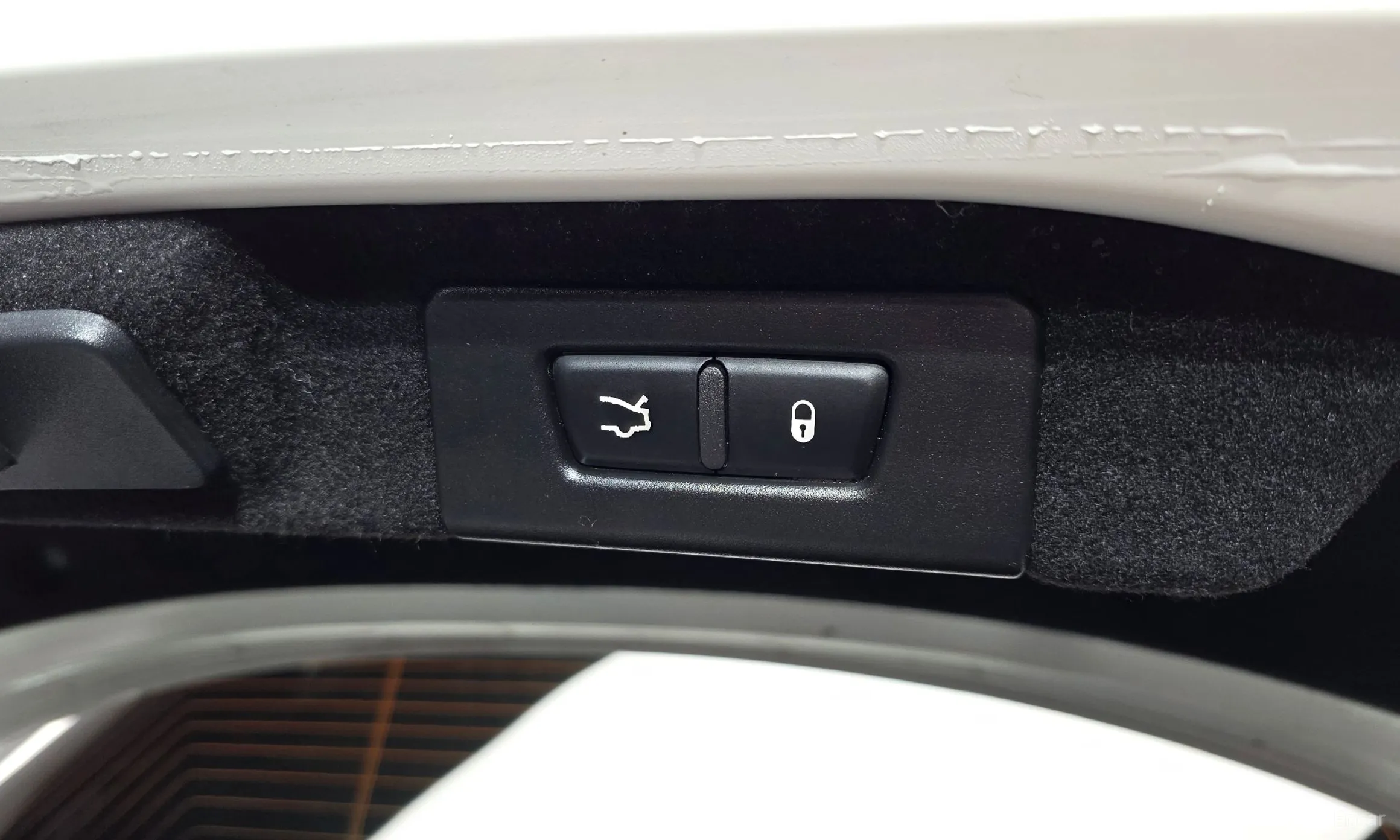 Maserati Ghibli превью 19