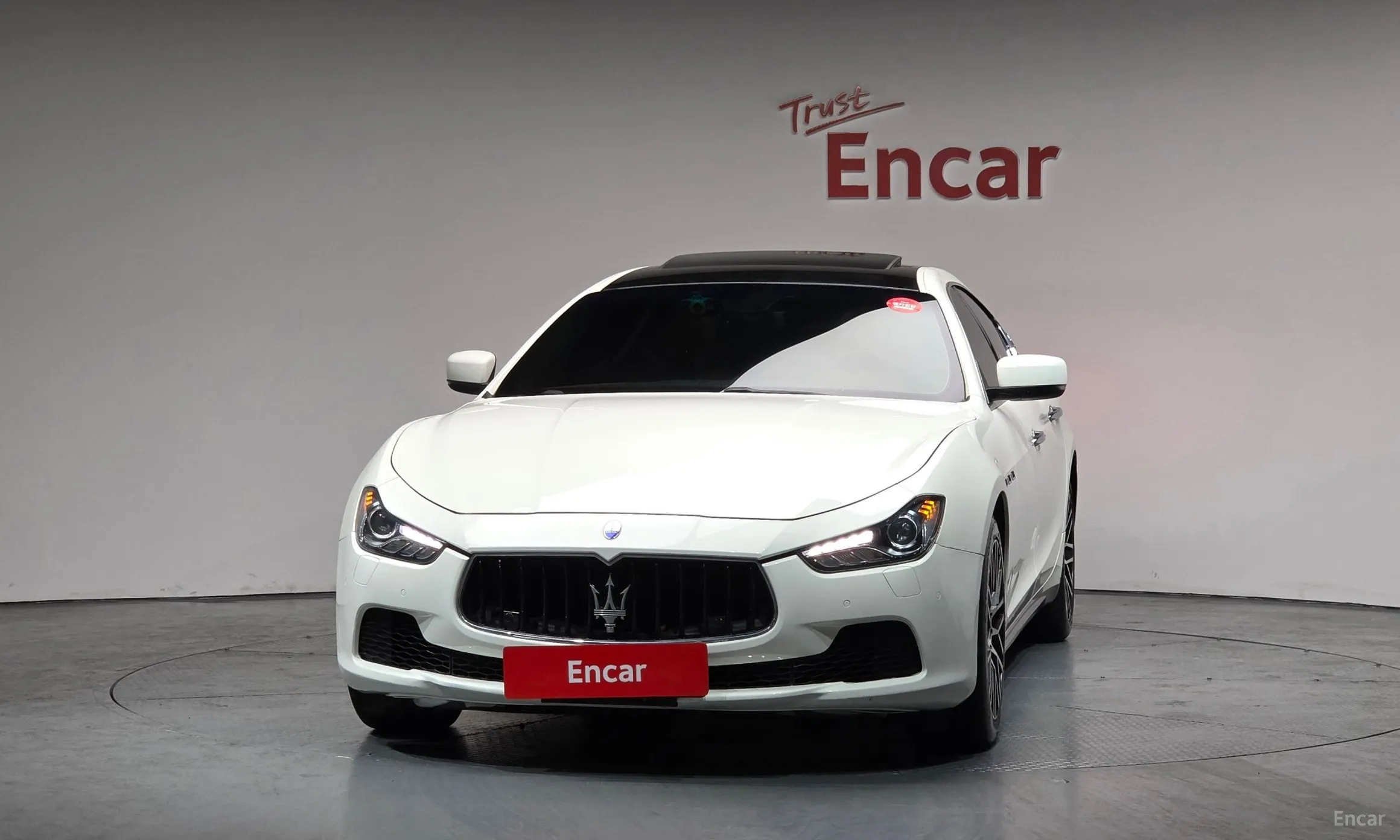 Maserati Ghibli превью 3