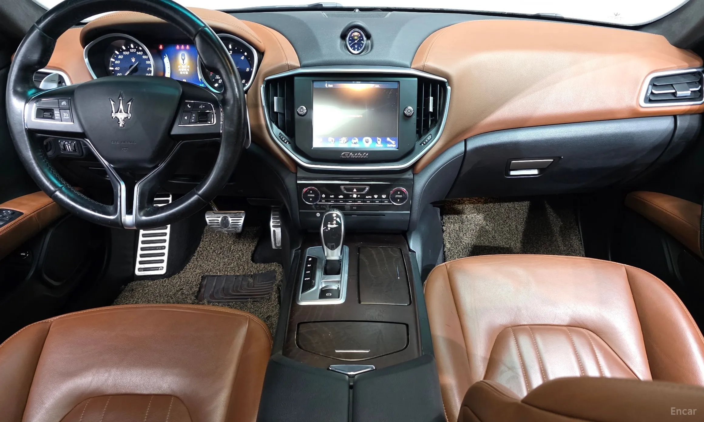 Maserati Ghibli превью 7